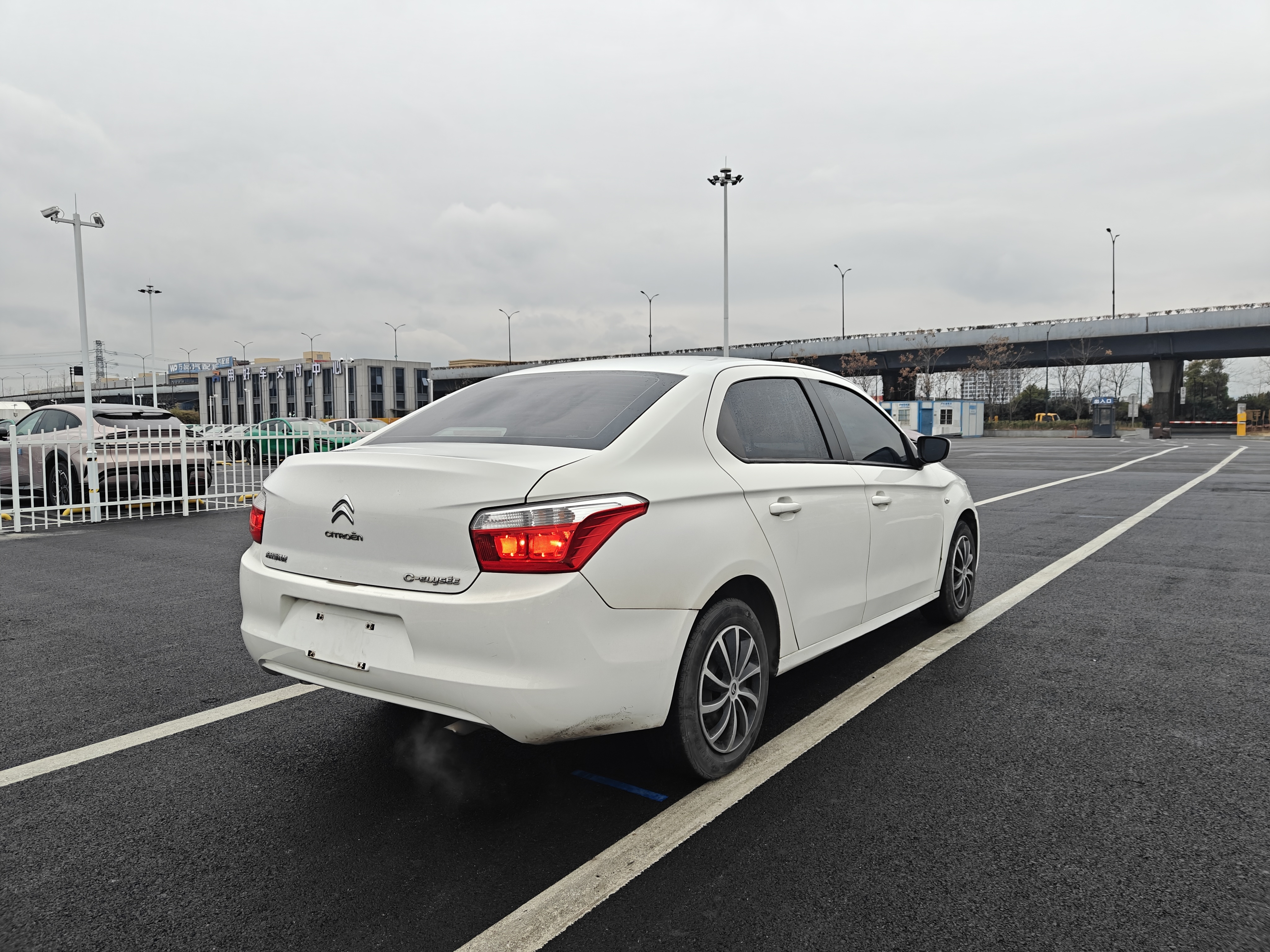 Citroen C-Elysée 2014 car image #6