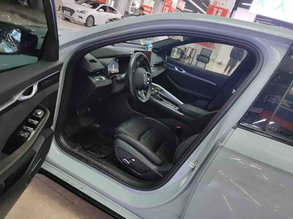 Preface 2023 immagine di auto #6