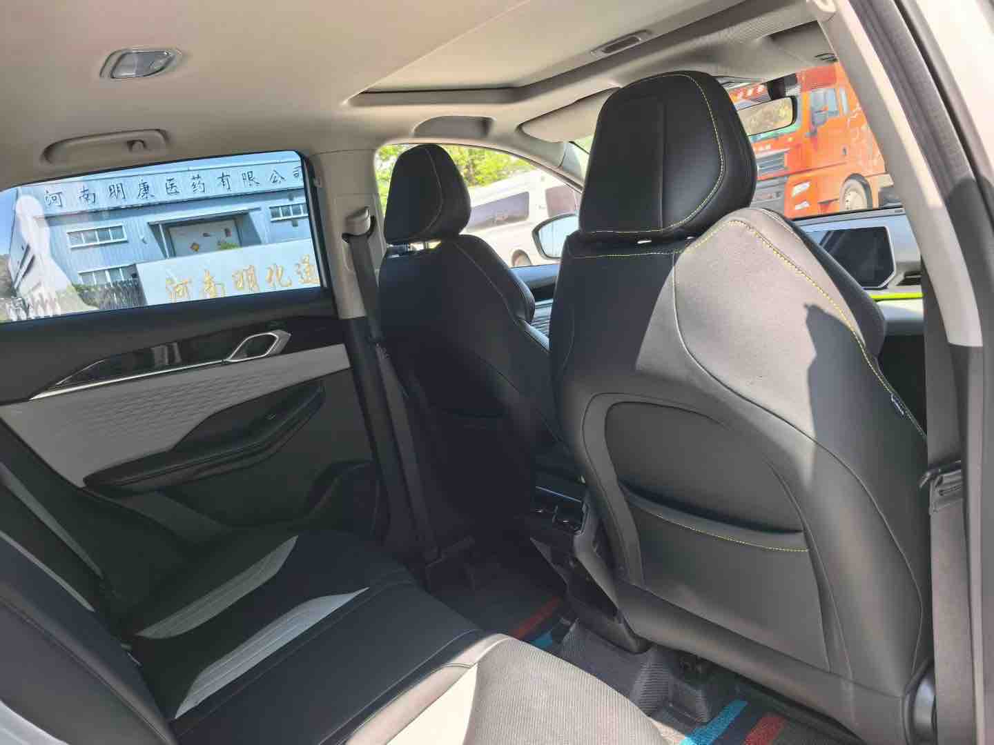GEELY Coolray 2022 car image #6