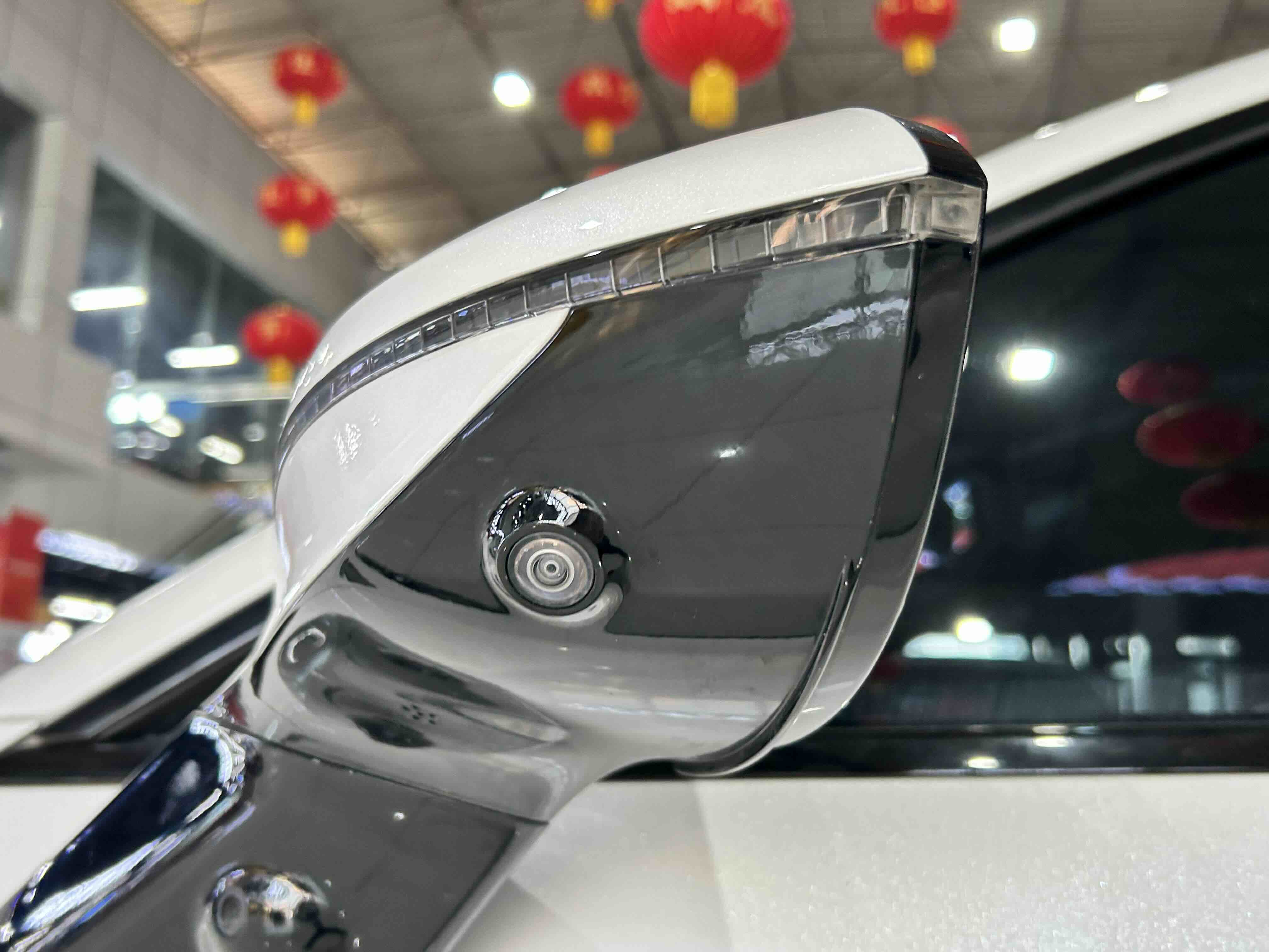 Avatr 11 2023 car image #6