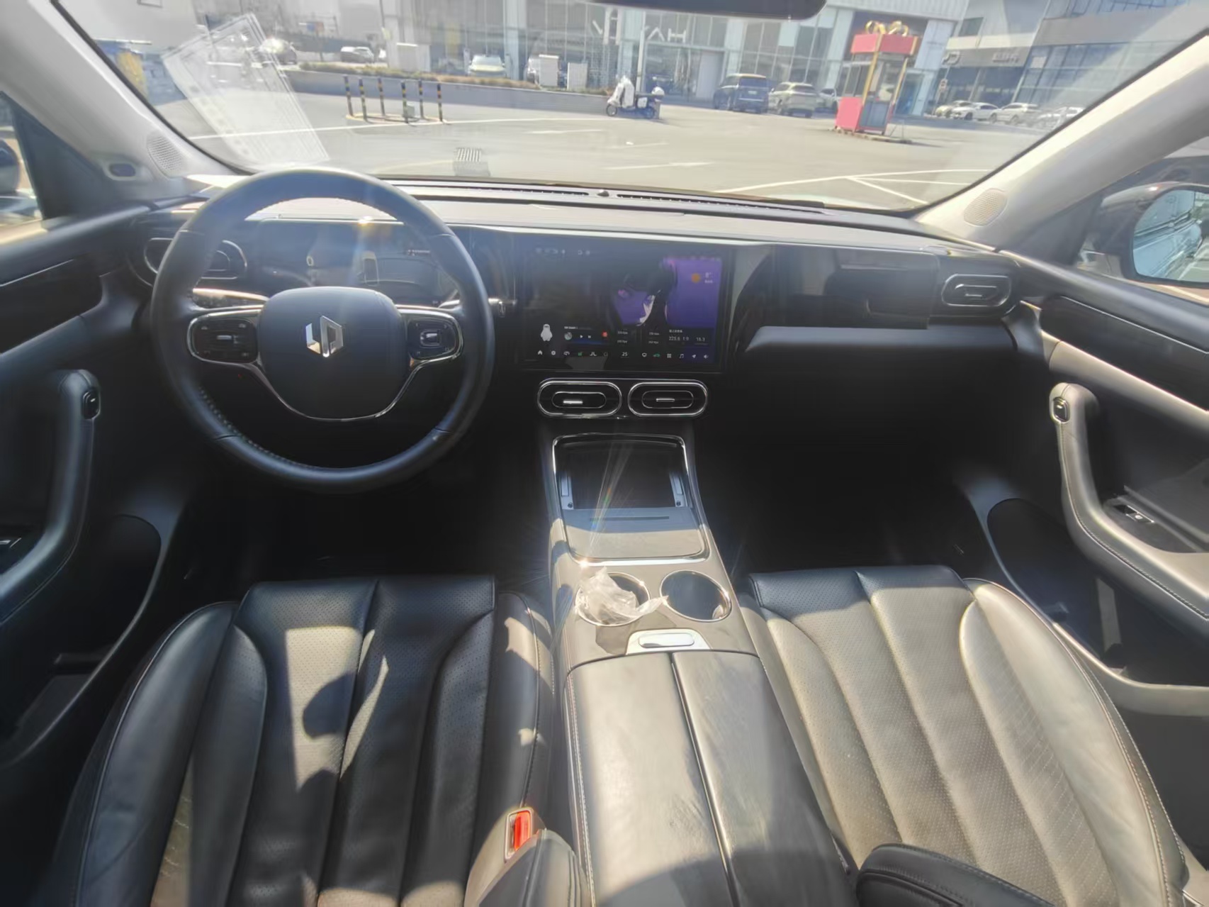 零跑汽车 零跑C11 2022 汽车图片 #6