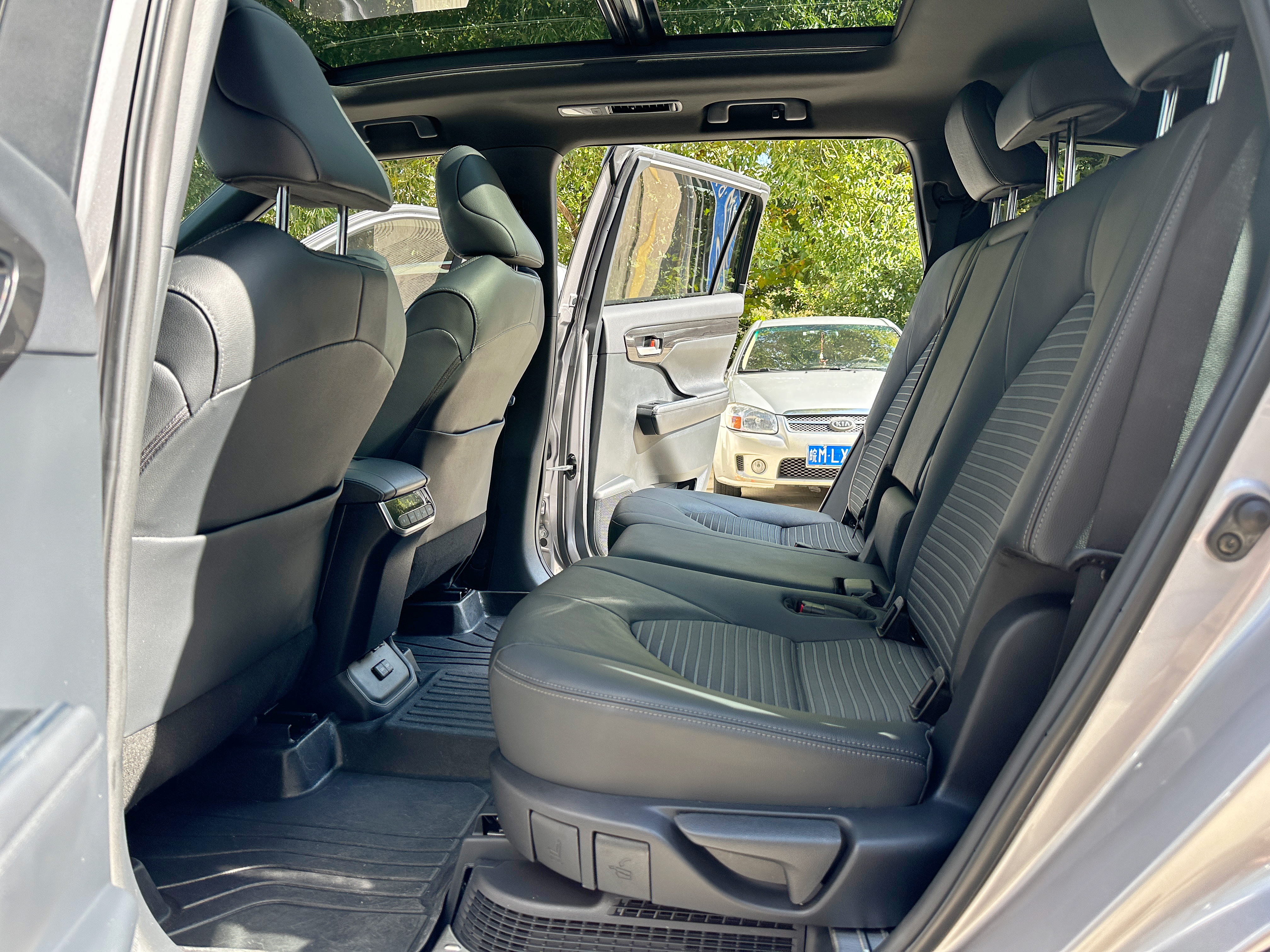 Toyota Crown Kluger 2022 car image #6