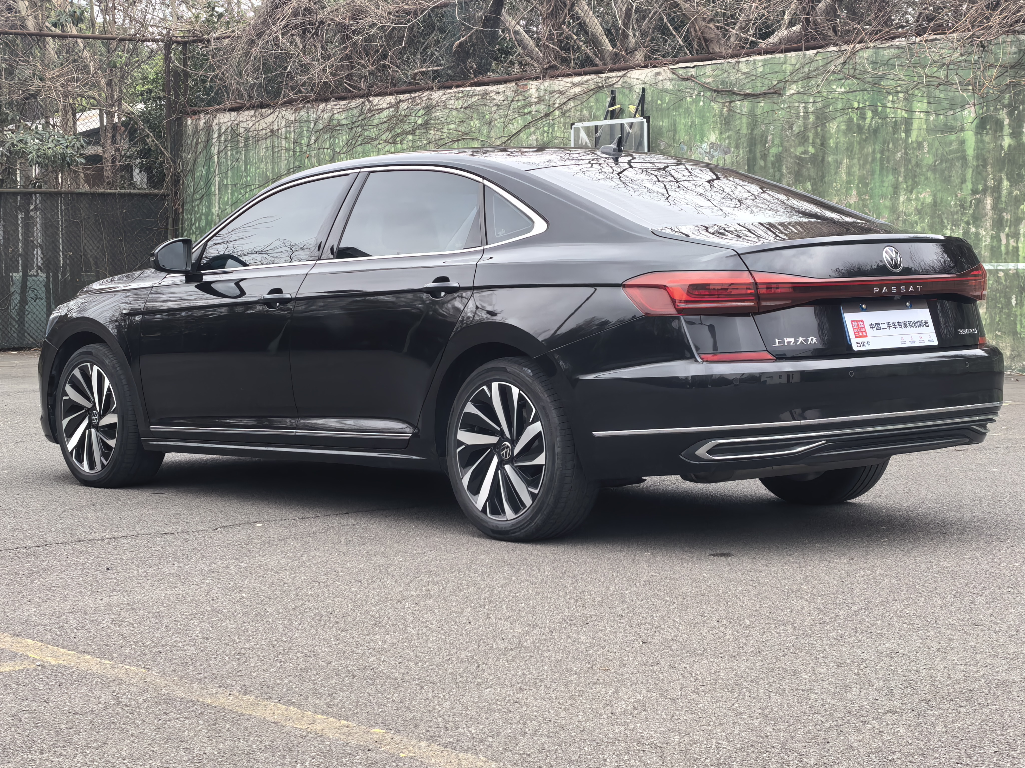 Volkswagen Passat 2023 car image #6