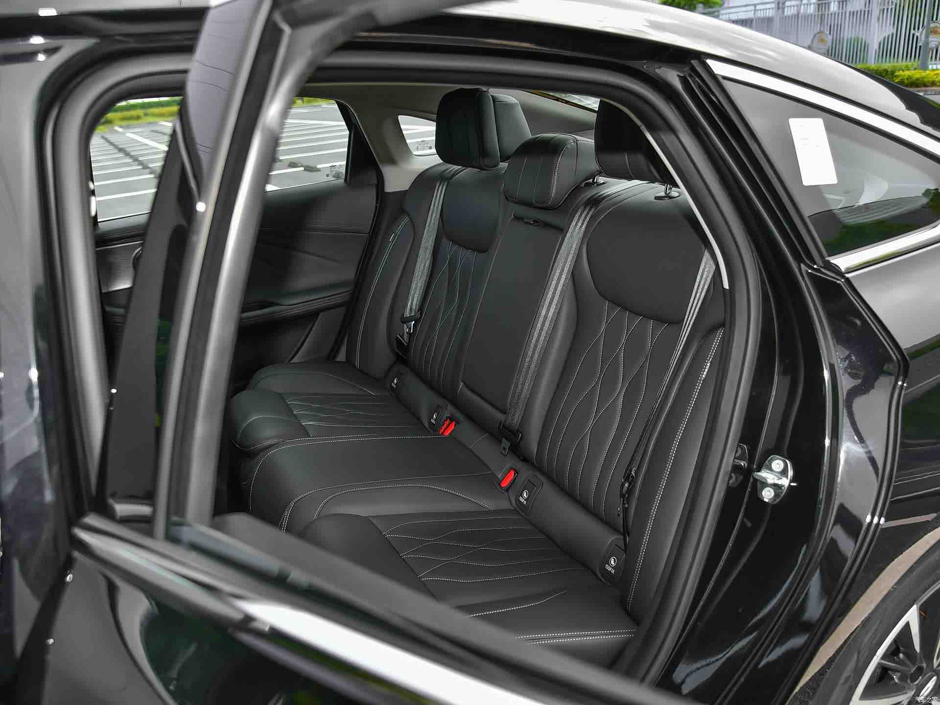 Chery Arrizo 8 2023 #6 Chery Arrizo 8 2023 car image #6