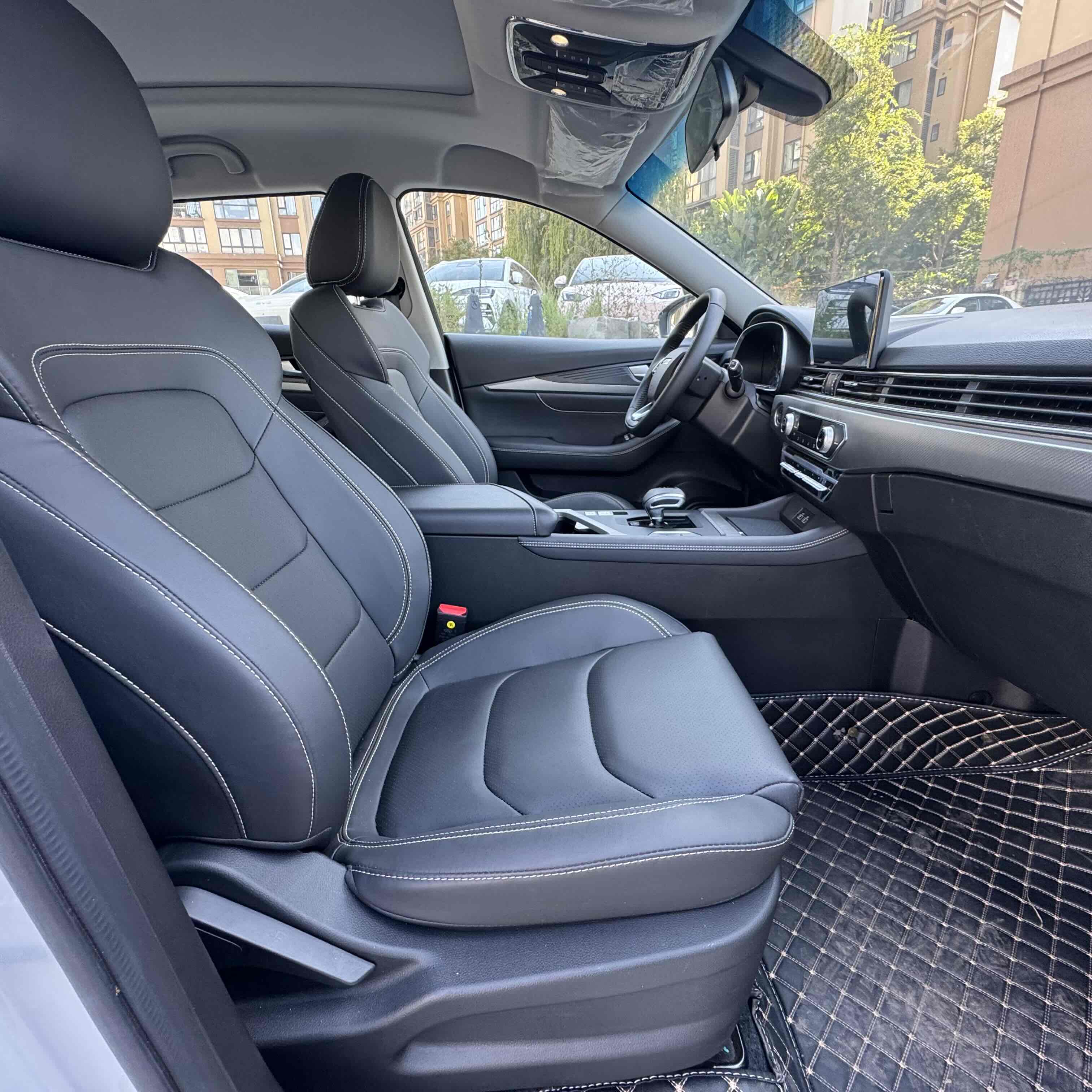 Soueast DX8 S 2023 #6 Soueast DX8 S 2023 car image #6