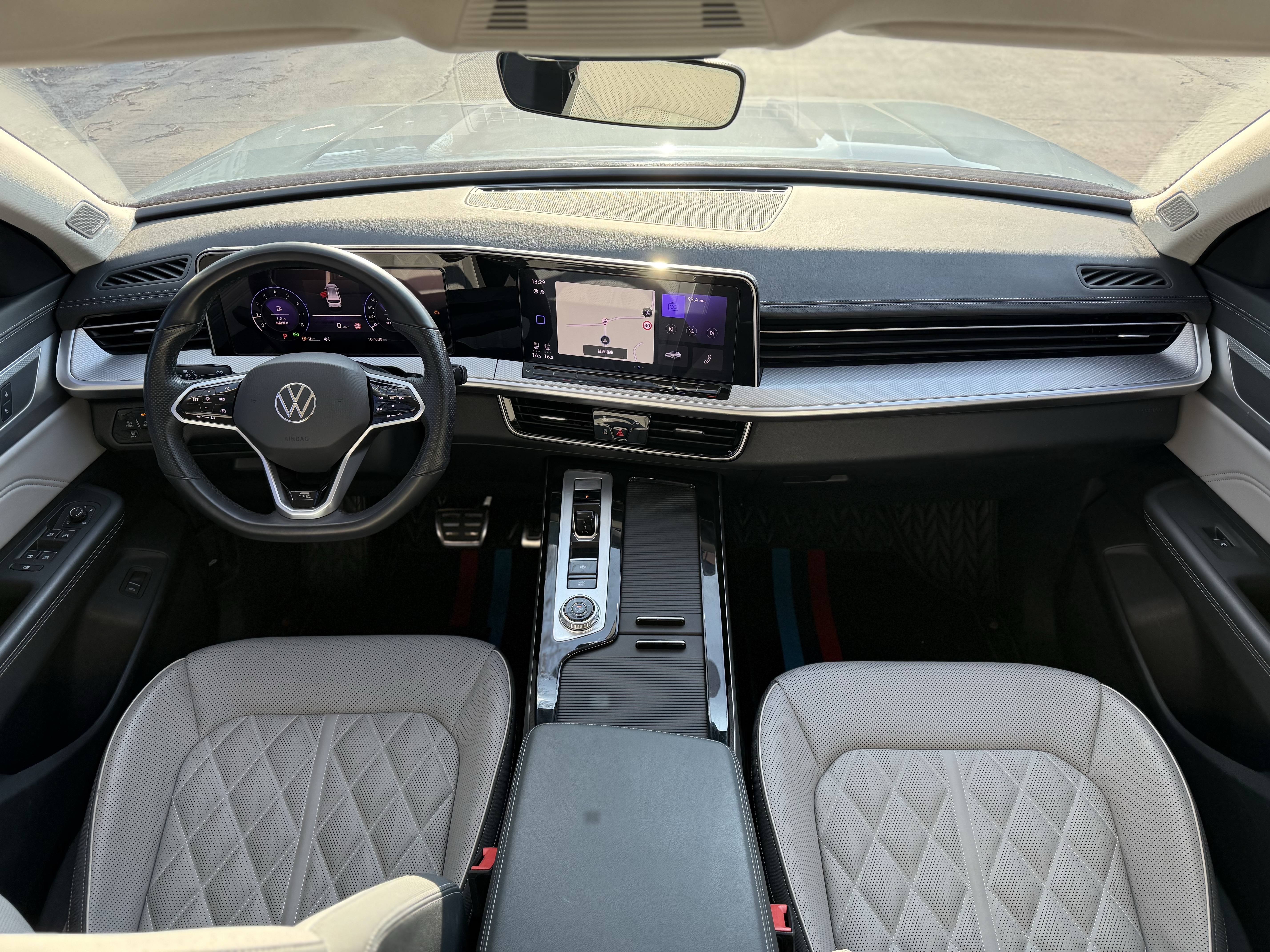 Volkswagen Tavendor 2023 car image #6