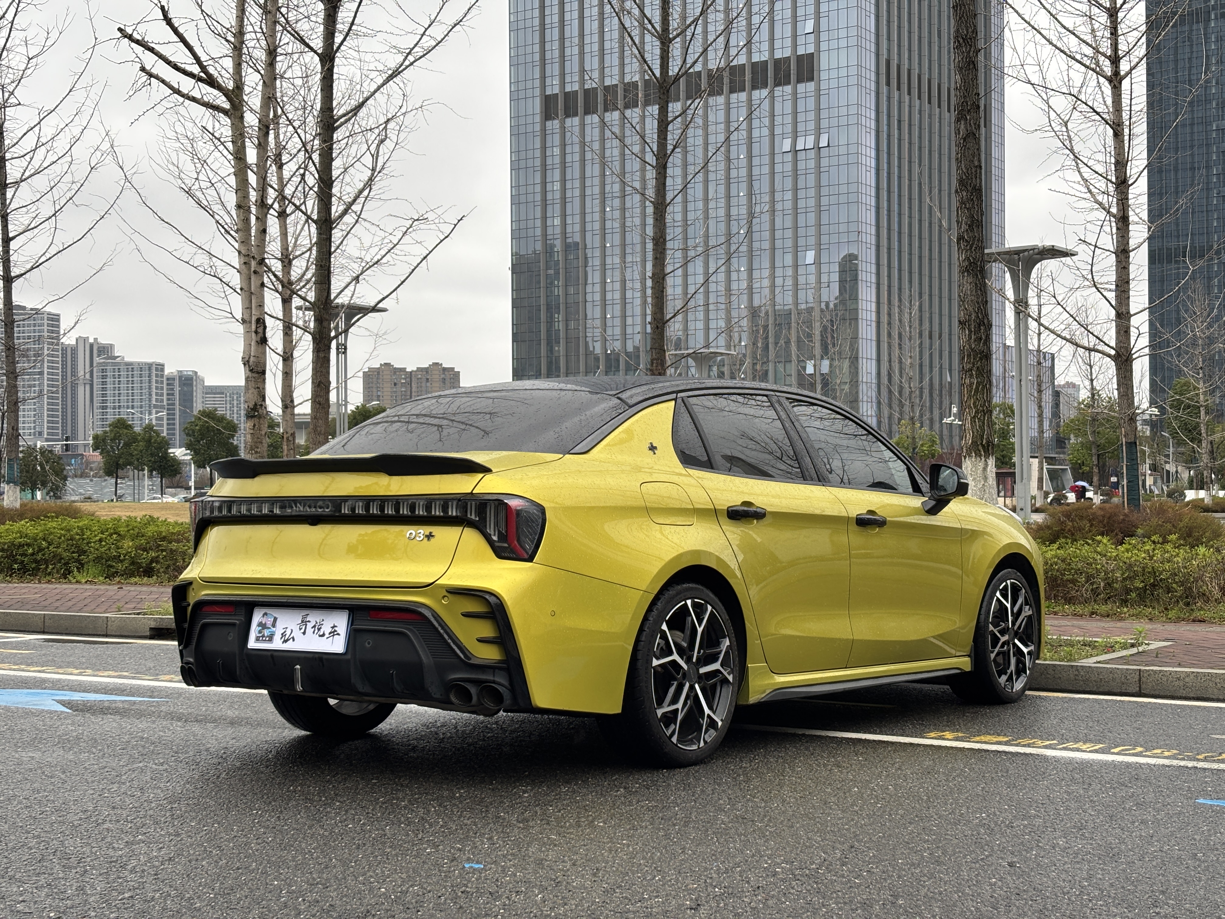 Lynk & Co 03 2023 car image #6
