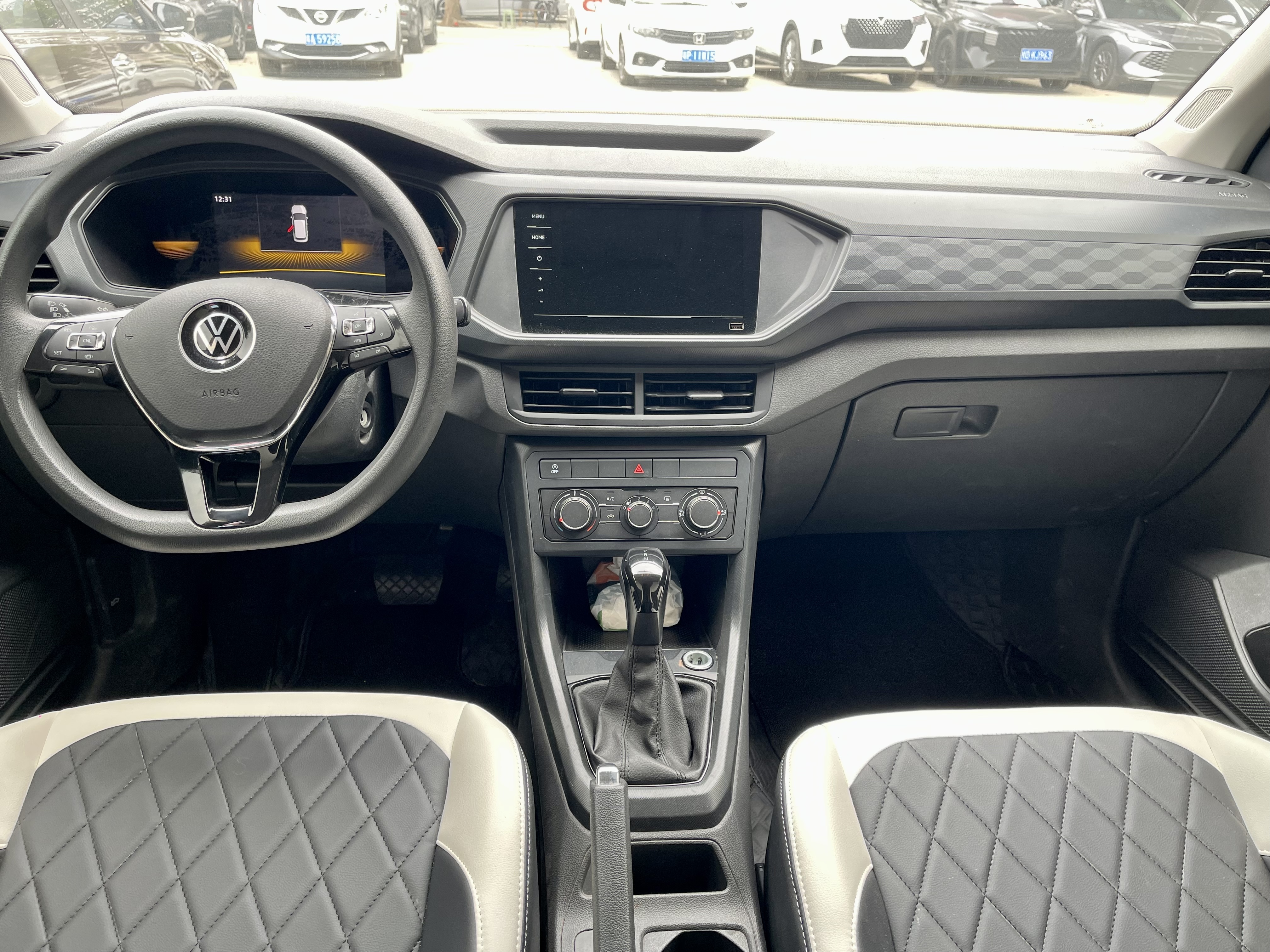 Volkswagen T-Cross 2023 car image #6