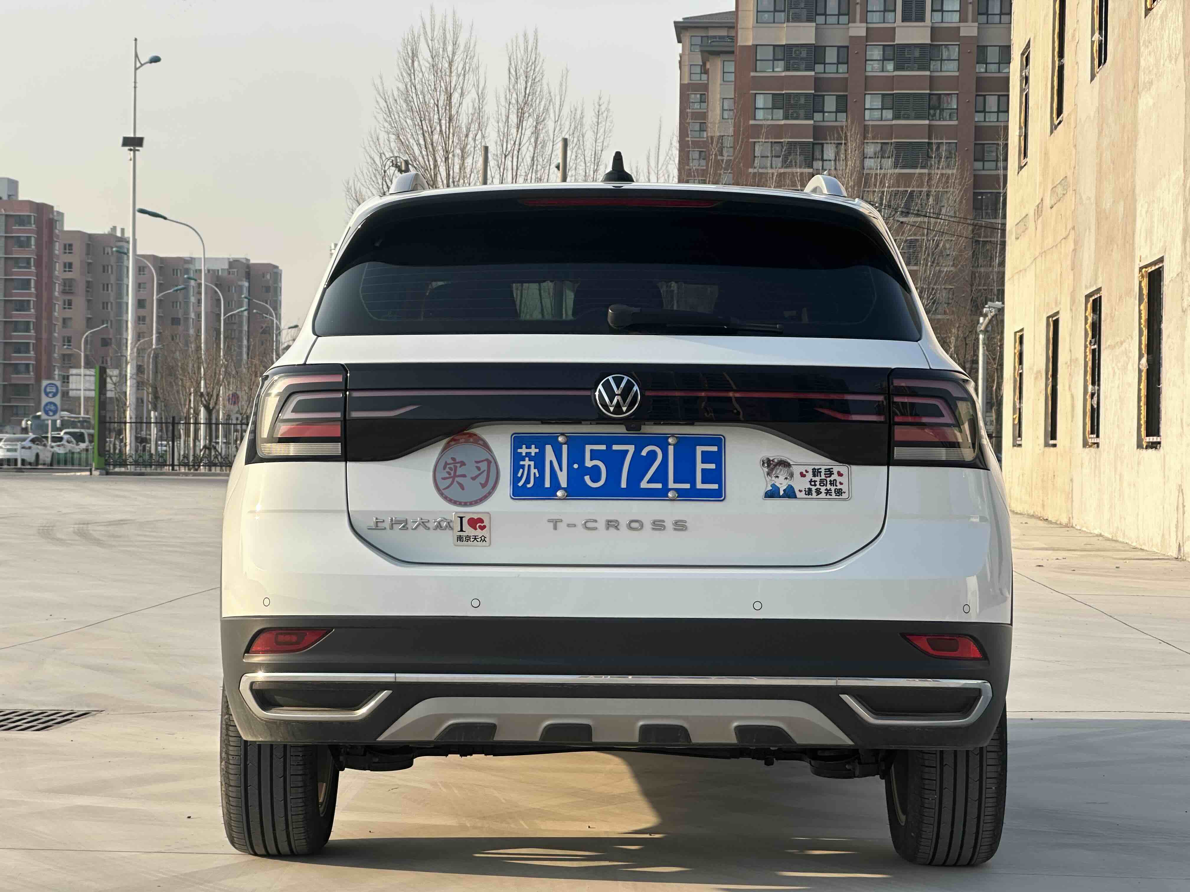 Volkswagen T-Cross 2023 car image #6