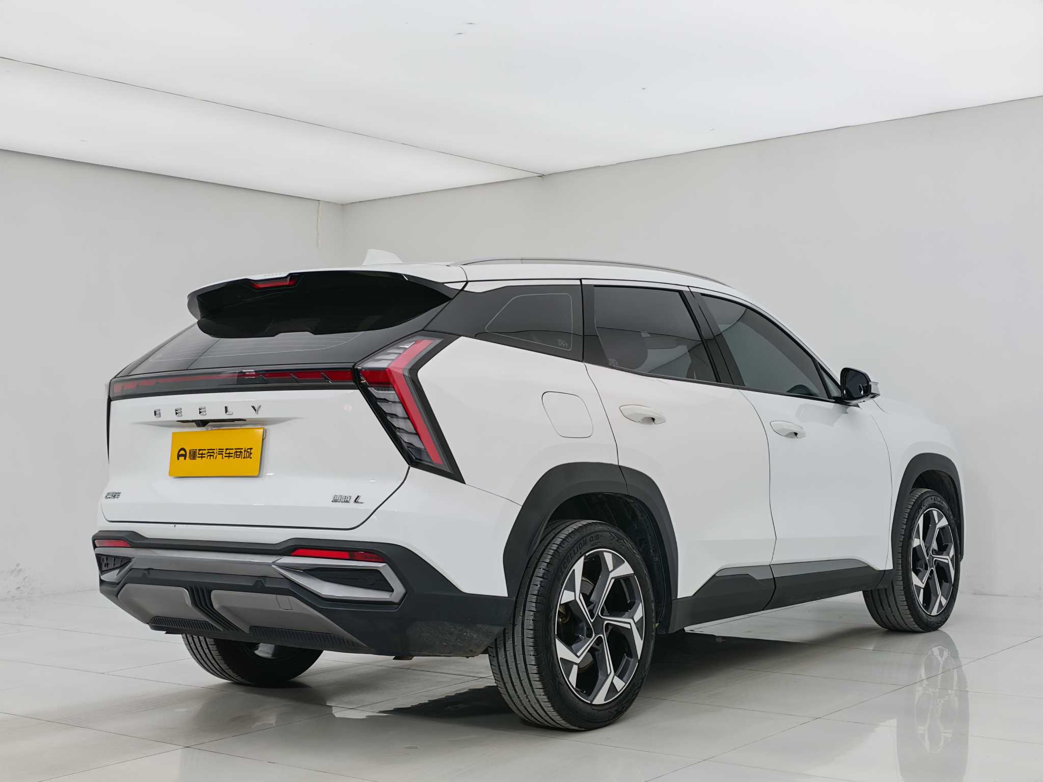 GEELY Boyue L 2024 car image #6