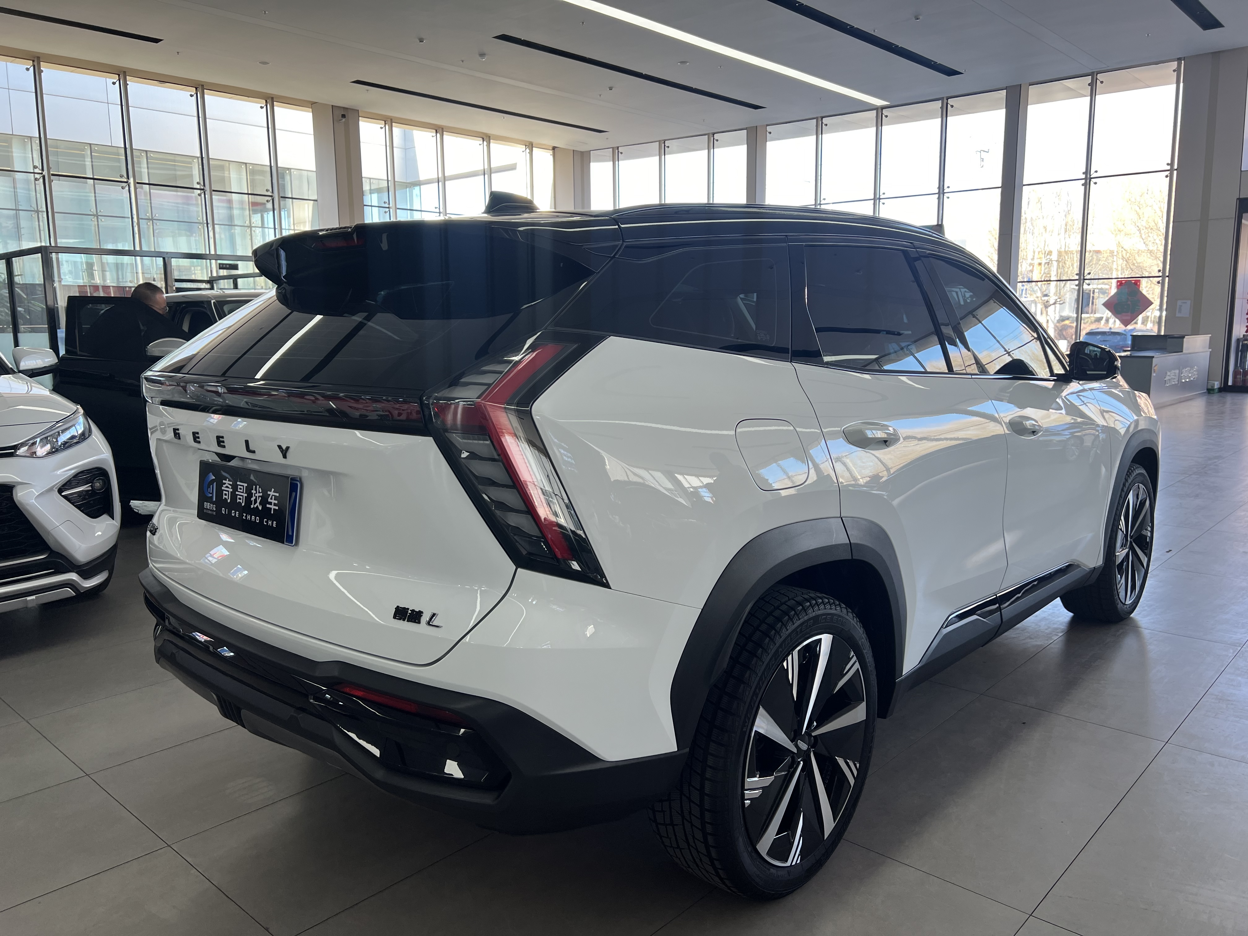 GEELY Boyue L 2023 car image #6