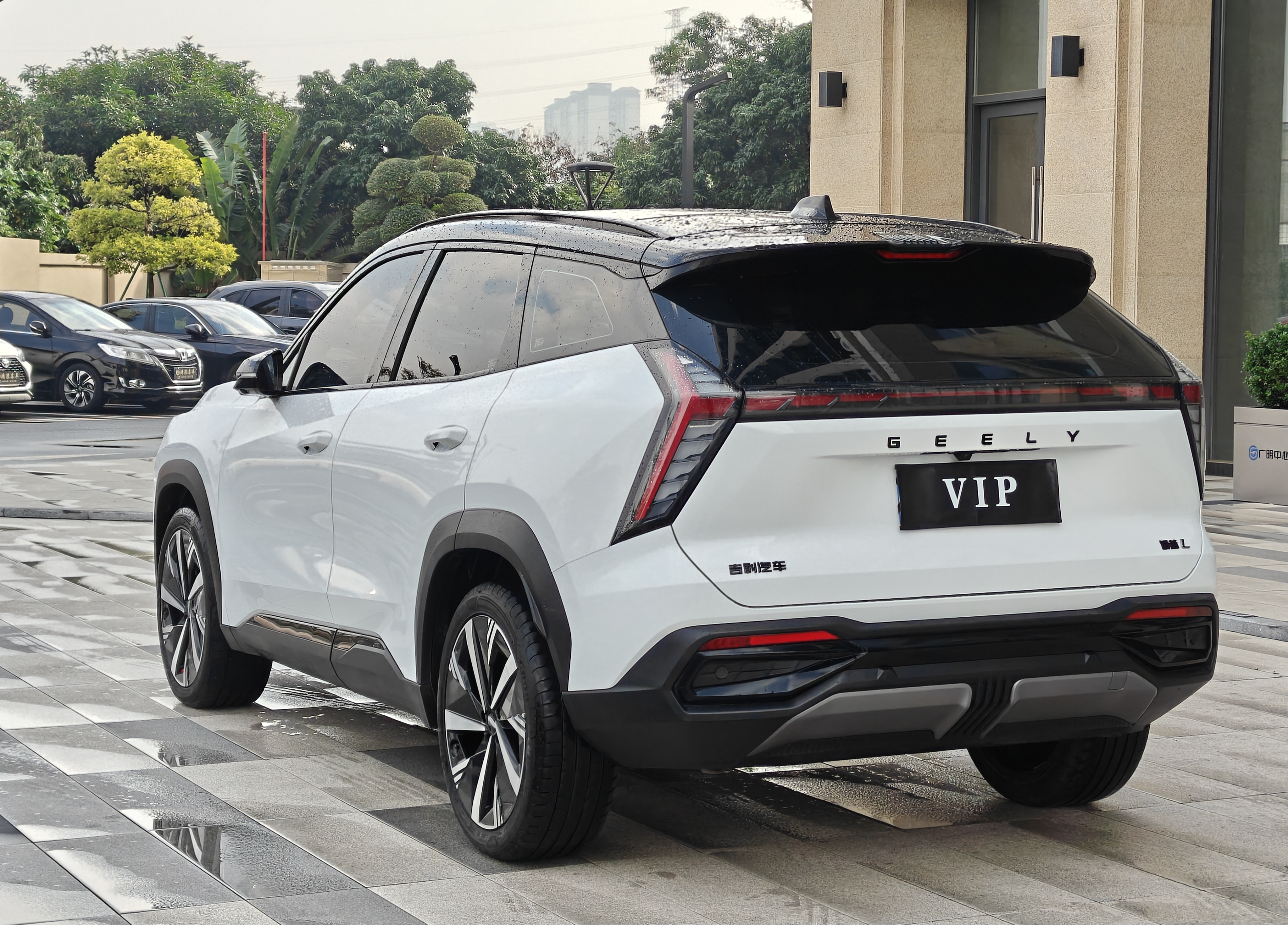 GEELY Boyue L 2023 car image #6