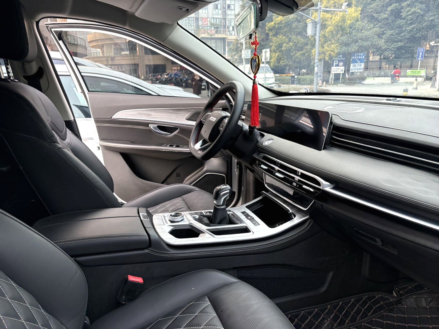 Jetour X70 PLUS 2023 #6 Jetour X70 PLUS 2023 car image #6