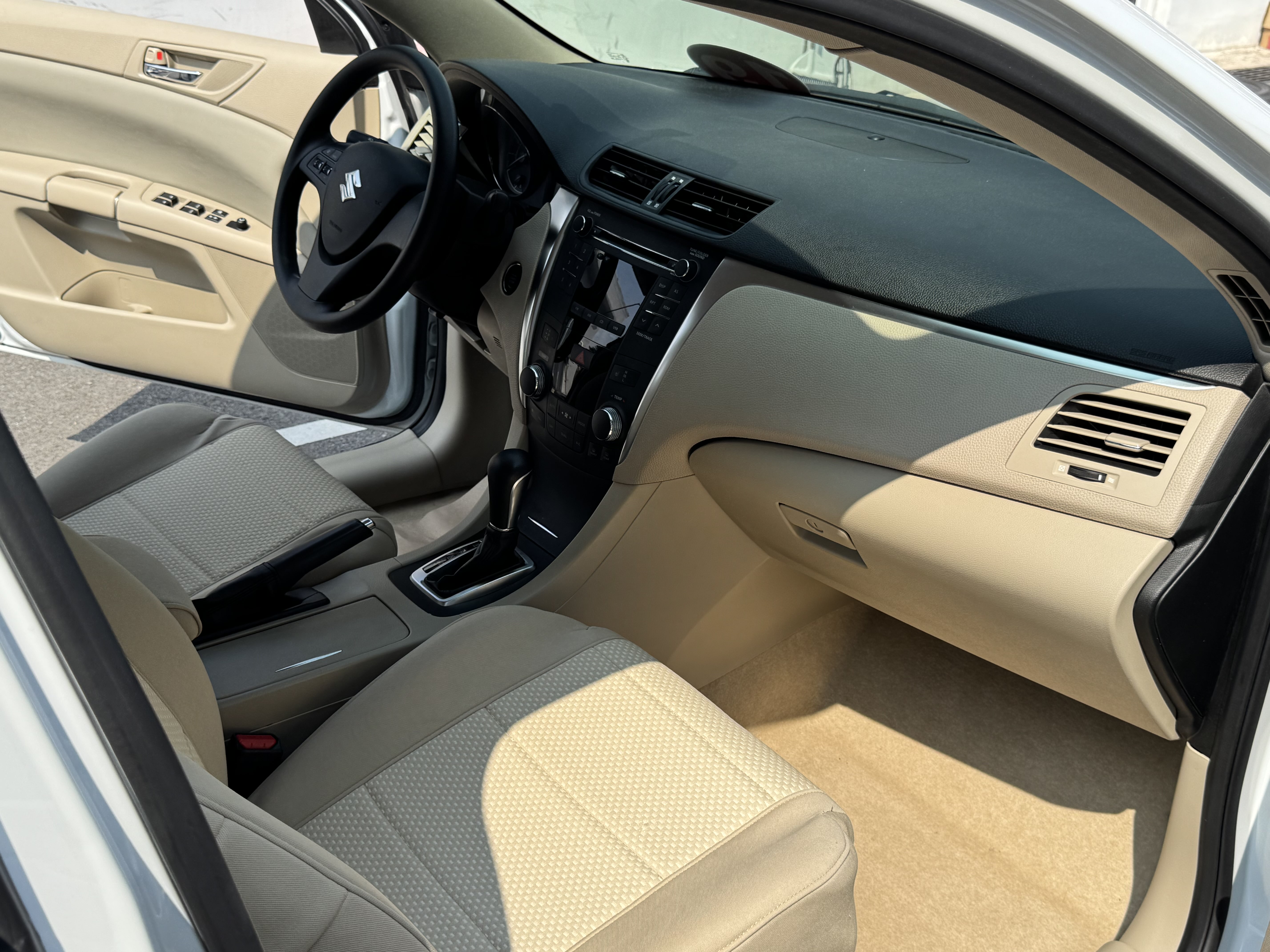 Suzuki Kizashi 2016 imagen de coche #6