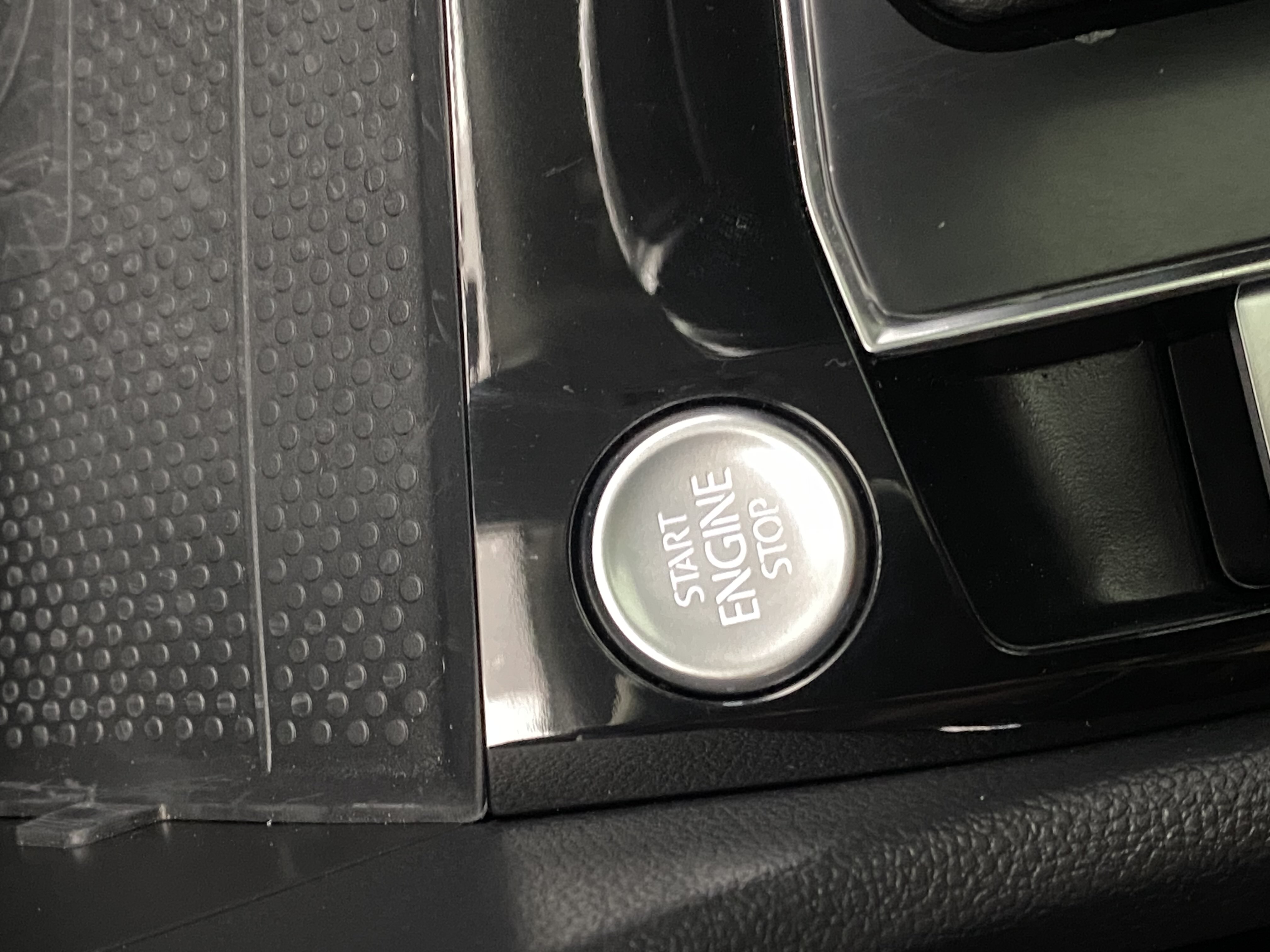 Volkswagen Tiguan X 2022 car image #6