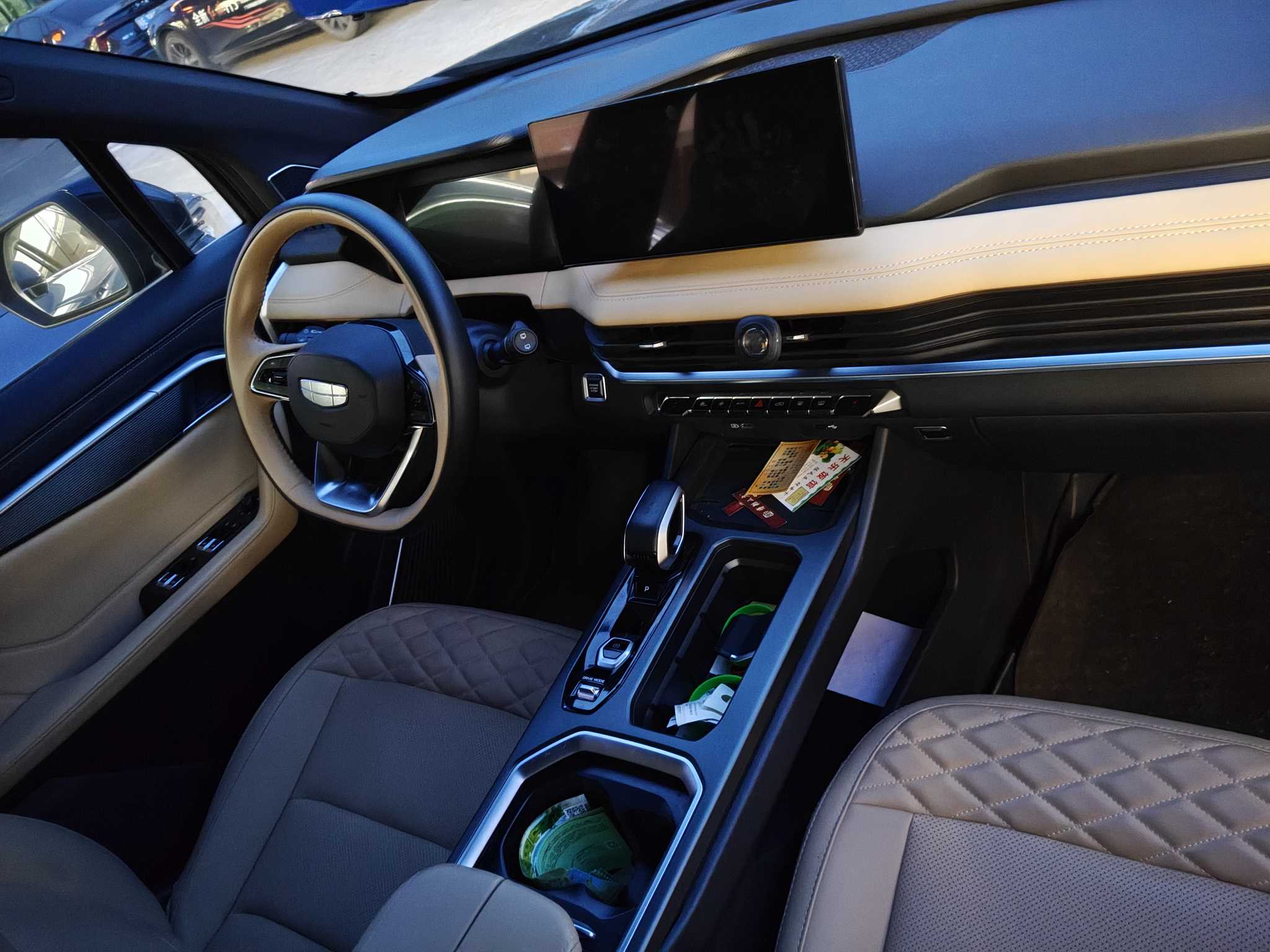 GEELY OkavangoR7 2023 car image #6