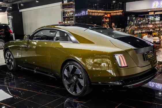 Rolls-Royce Spectre 2025 immagine di auto #6