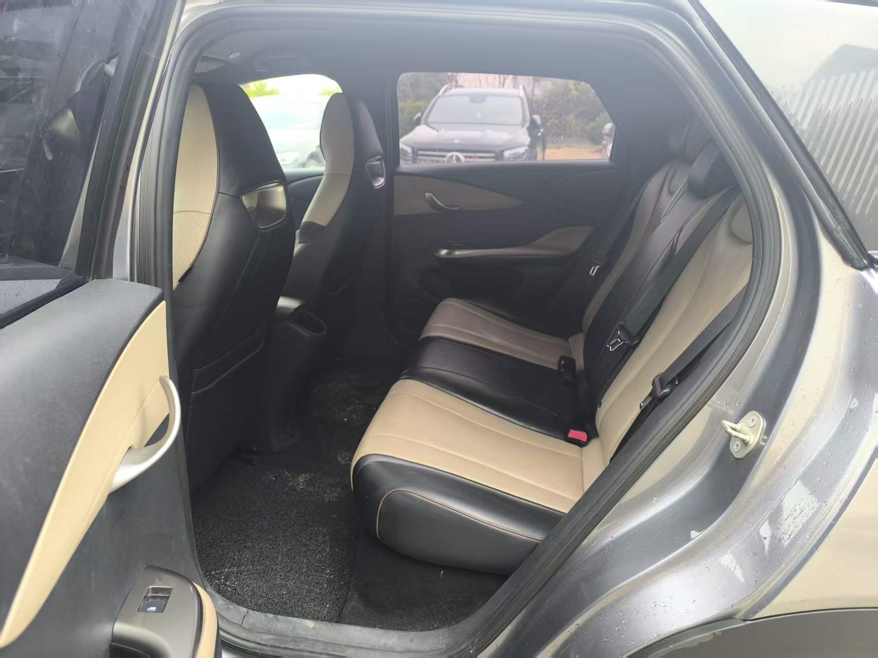 BYD Dolphin 2023 car image #6