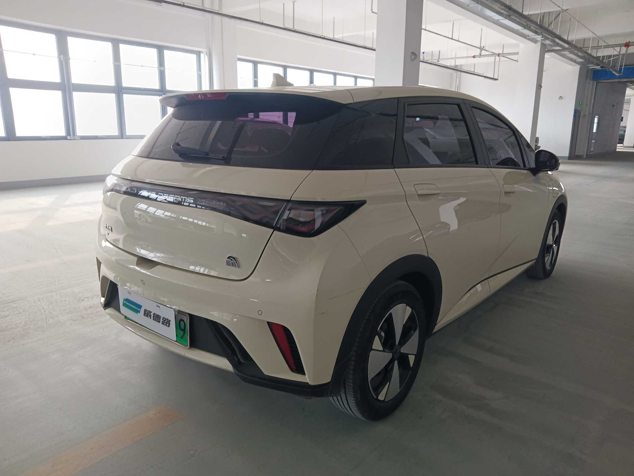 BYD Dolphin 2023 #6 BYD Dolphin 2023 صورة سيارة #6