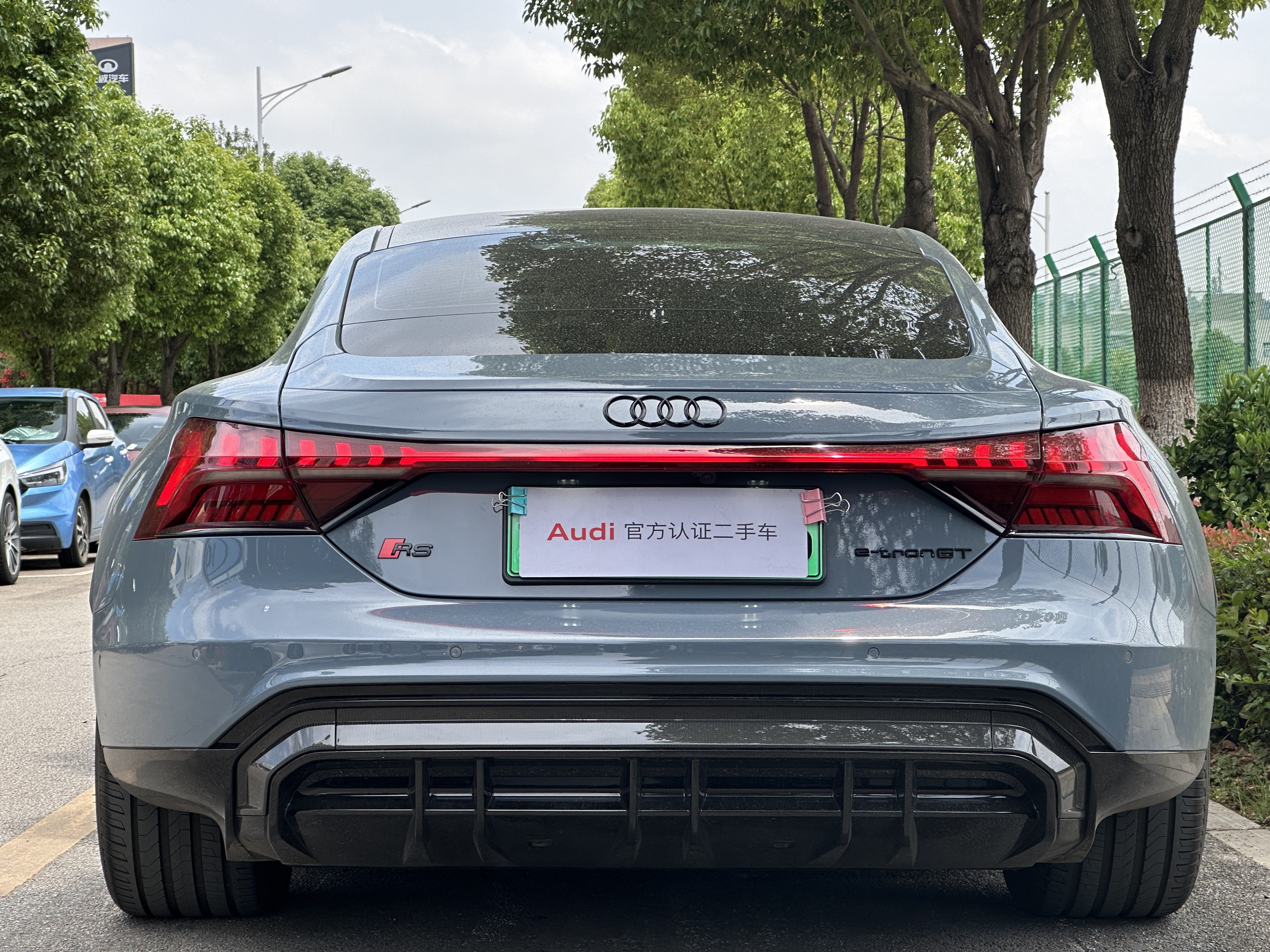 Audi RS e-tron GT 2024 #6 Audi RS e-tron GT 2024 car image #6