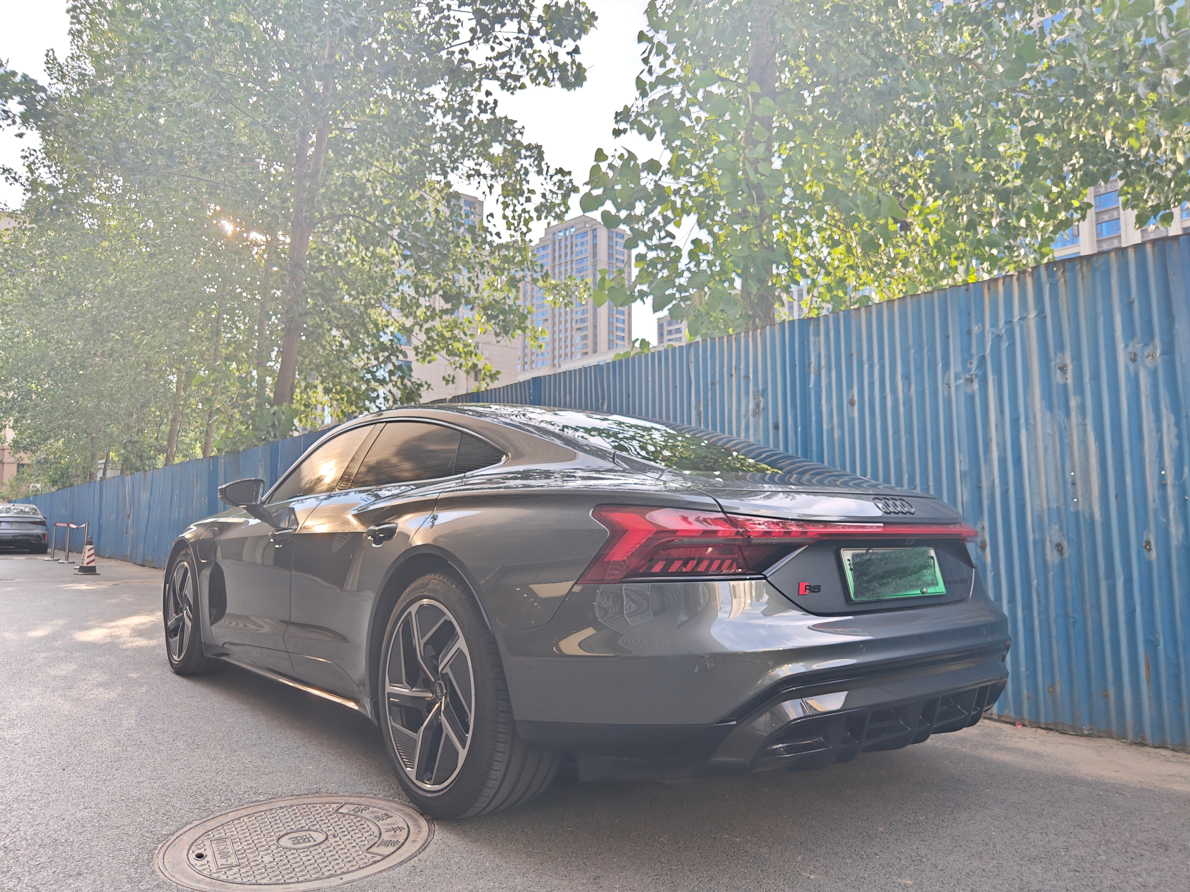 Audi RS e-tron GT 2024 car image #6