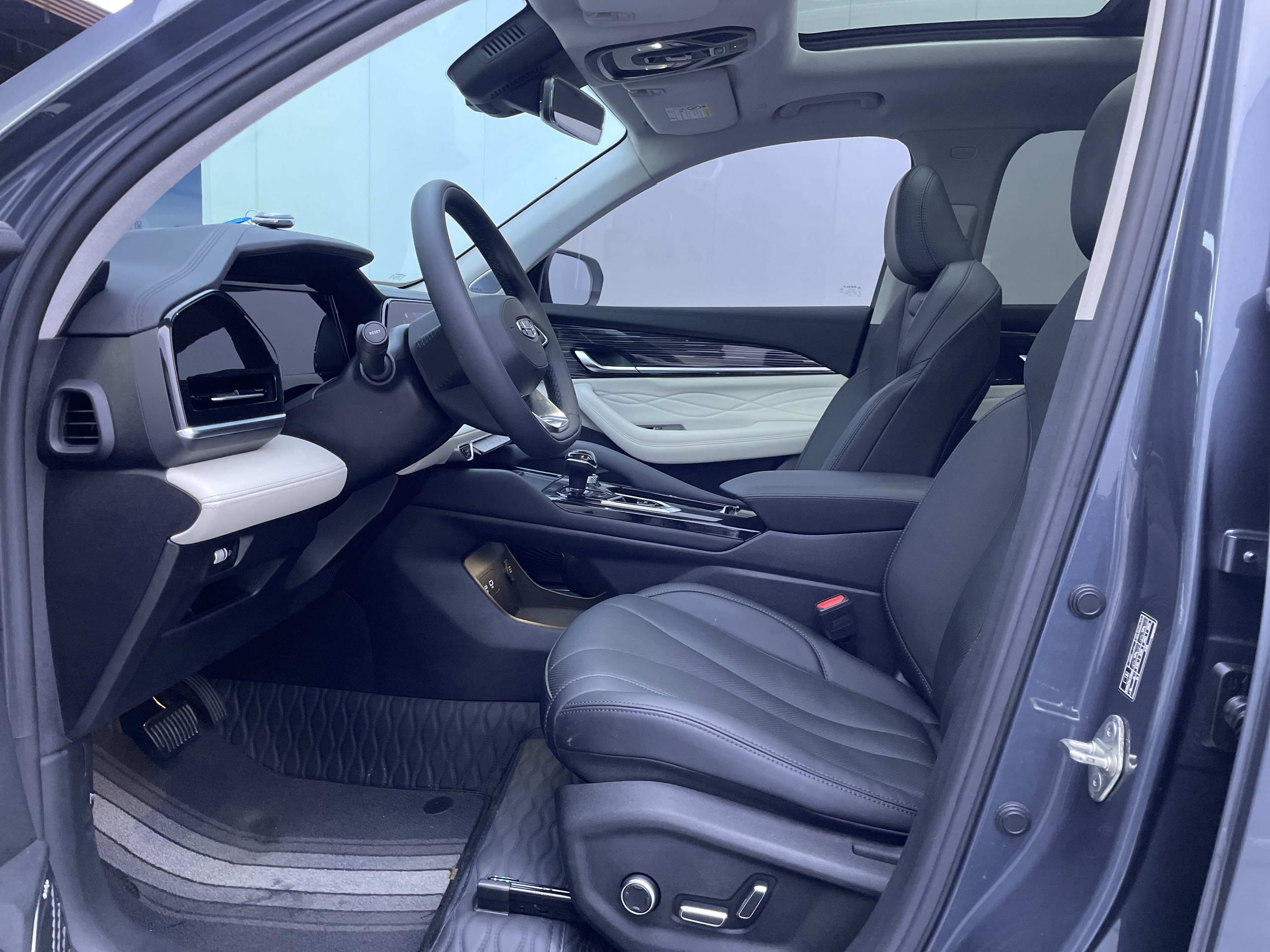 GEELY Monjaro 2023 car image #6