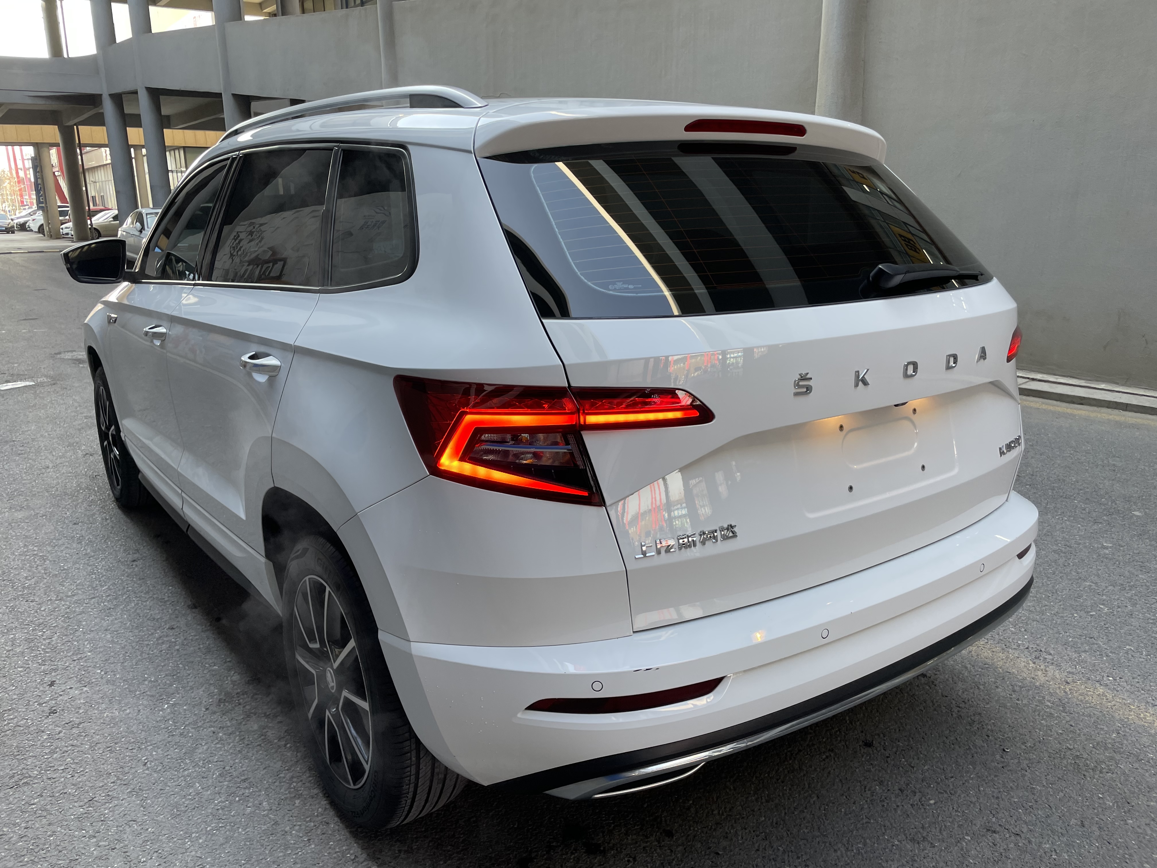 Skoda Karoq 2023 изображение автомобиля #6