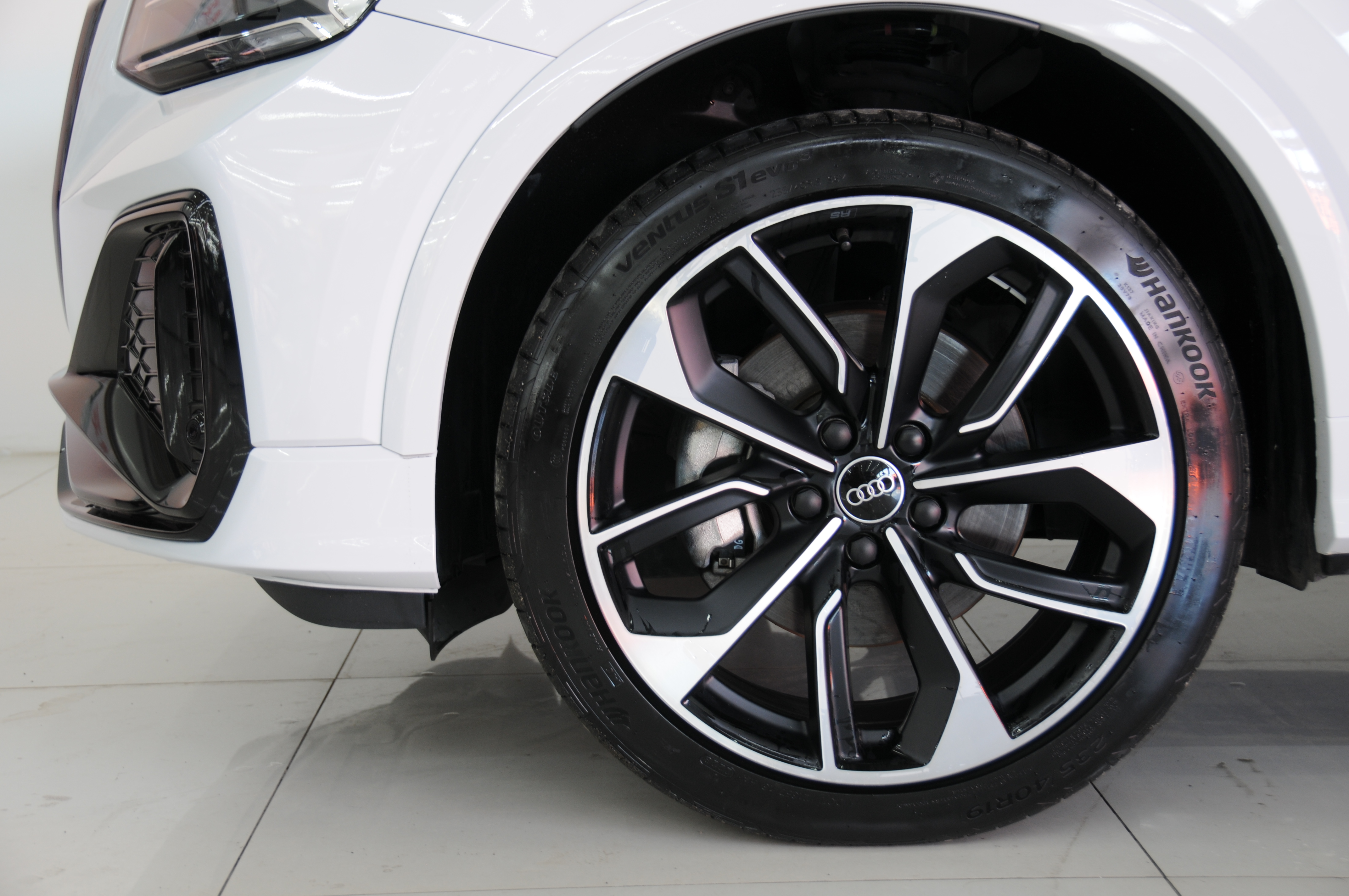 Q2L 2023 #6 Q2L 2023 immagine di auto #6
