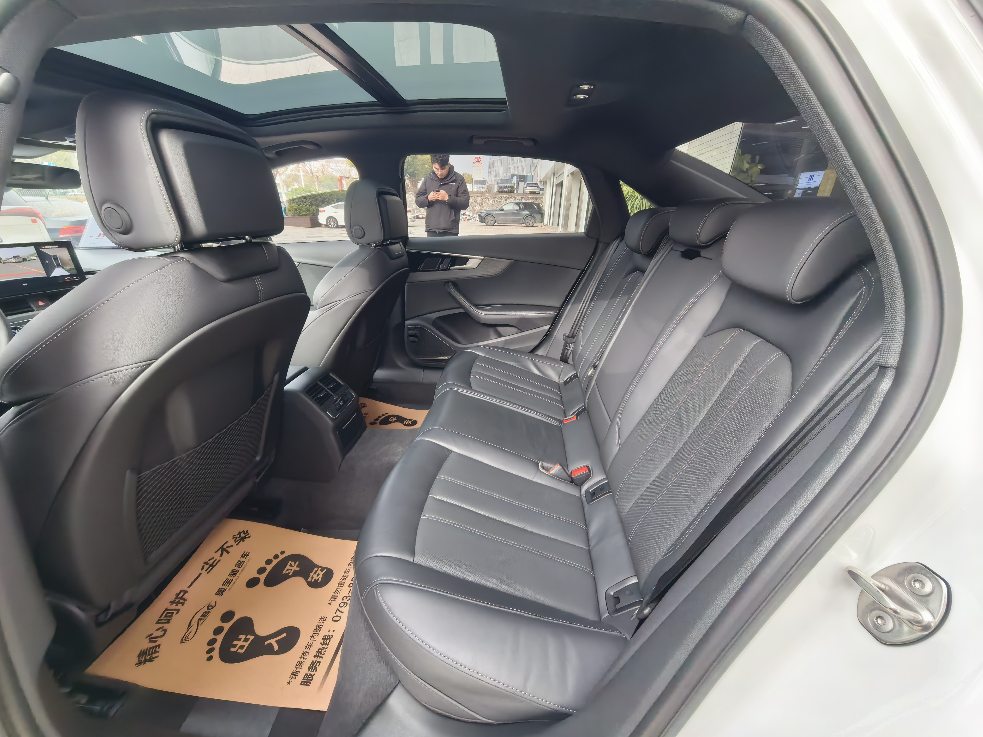 Audi A4L 2023 car image #6