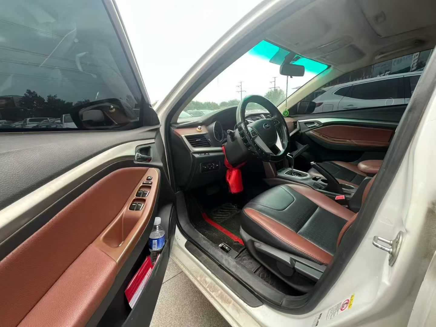 BYD G5 2015 #6 BYD G5 2015 car image #6