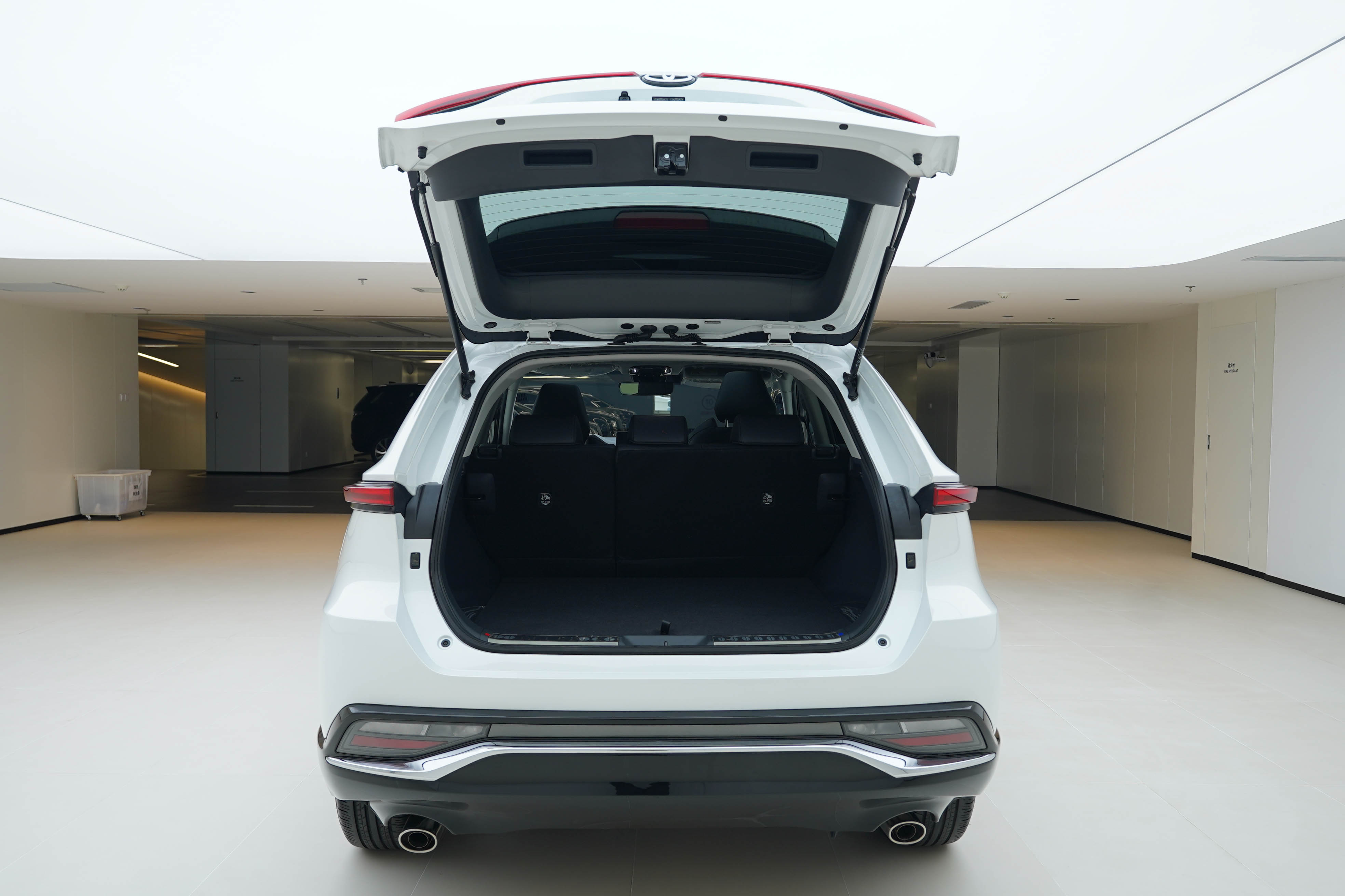 Toyota Venza 2024 صورة سيارة #6