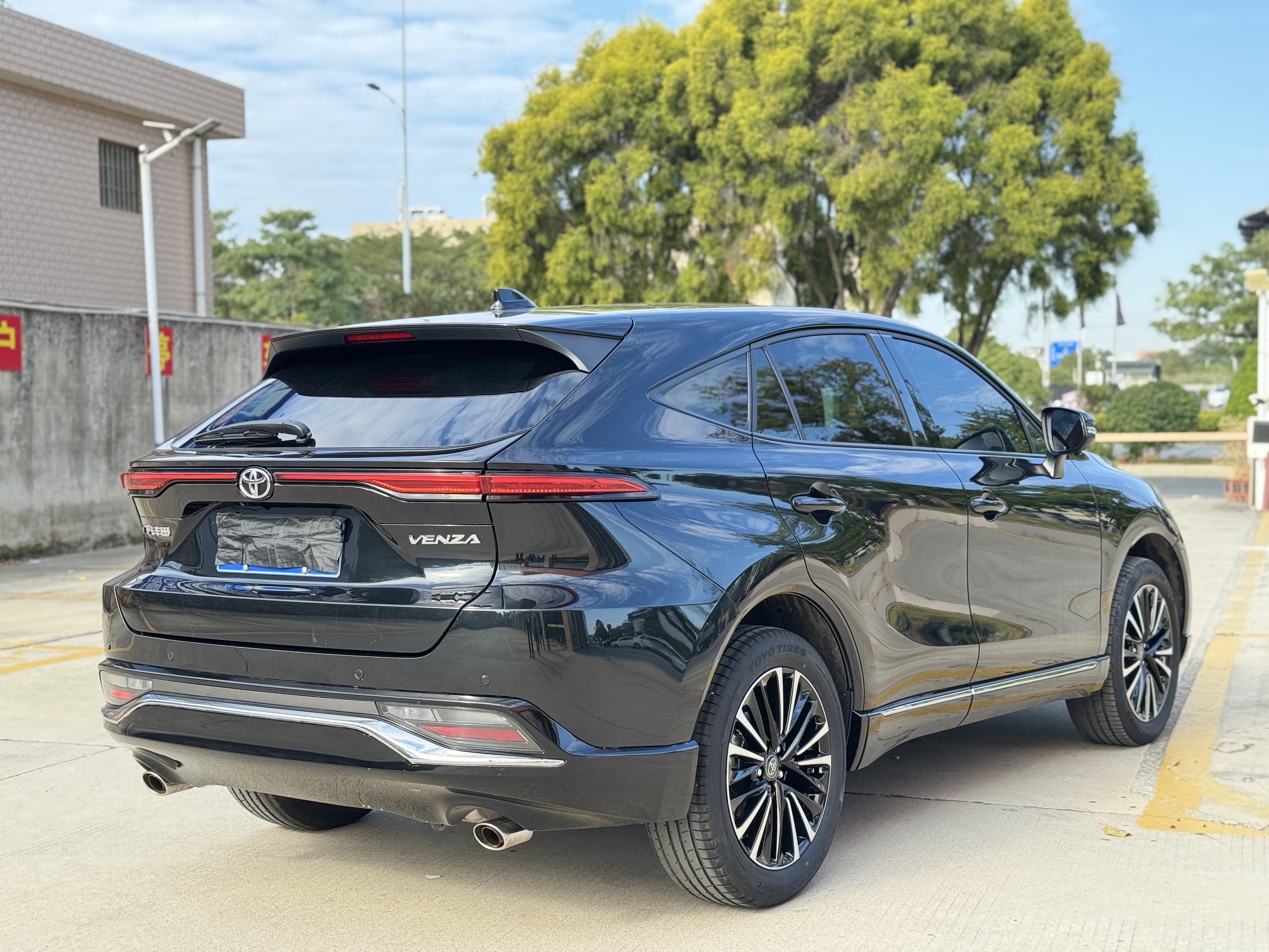 Toyota Venza 2024 immagine di auto #6