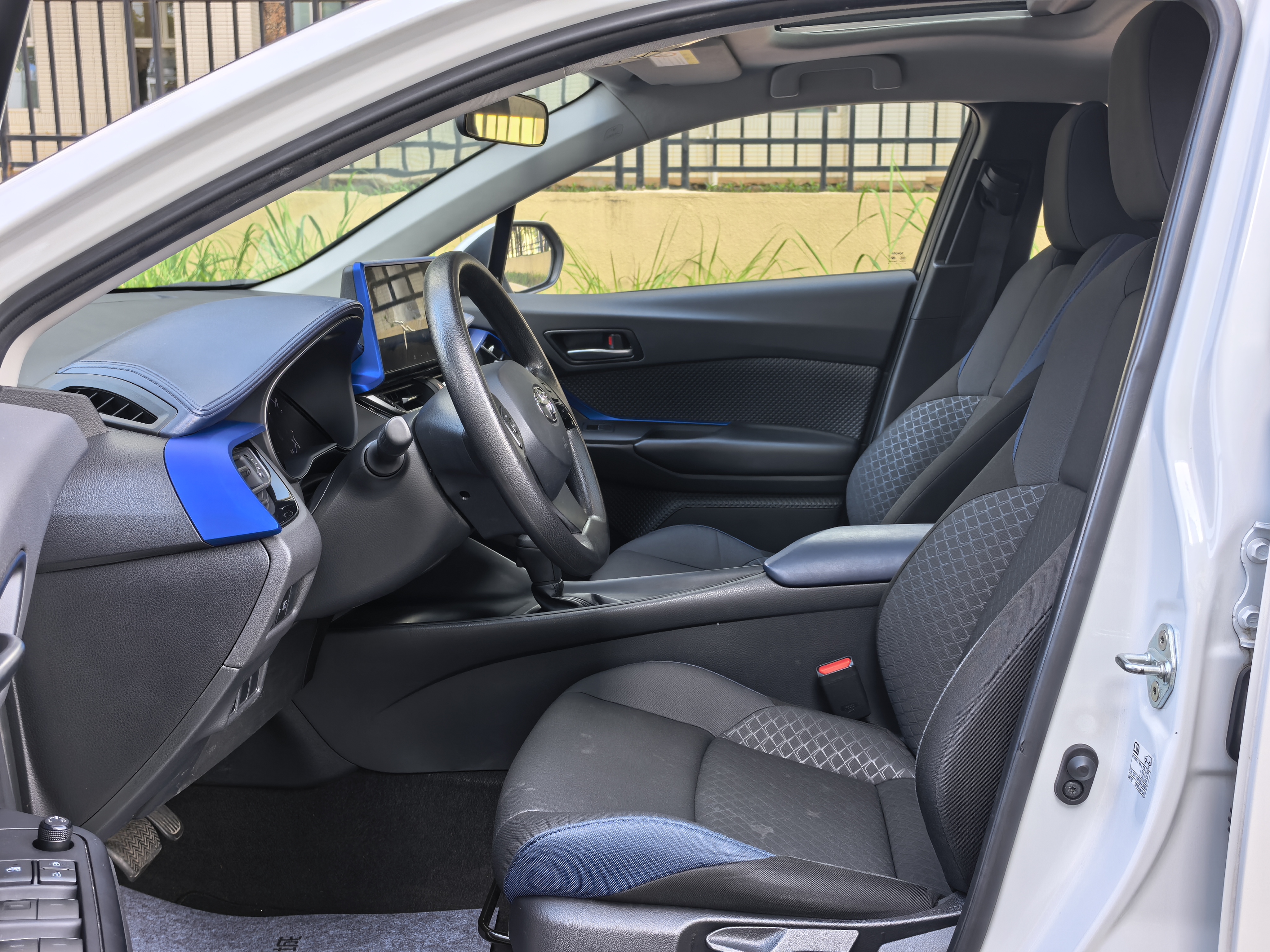 Toyota C-HR 2023 #6 Toyota C-HR 2023 immagine di auto #6