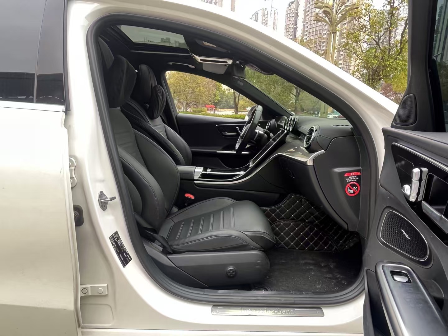 Mercedes-Benz C Class 2023 car image #6