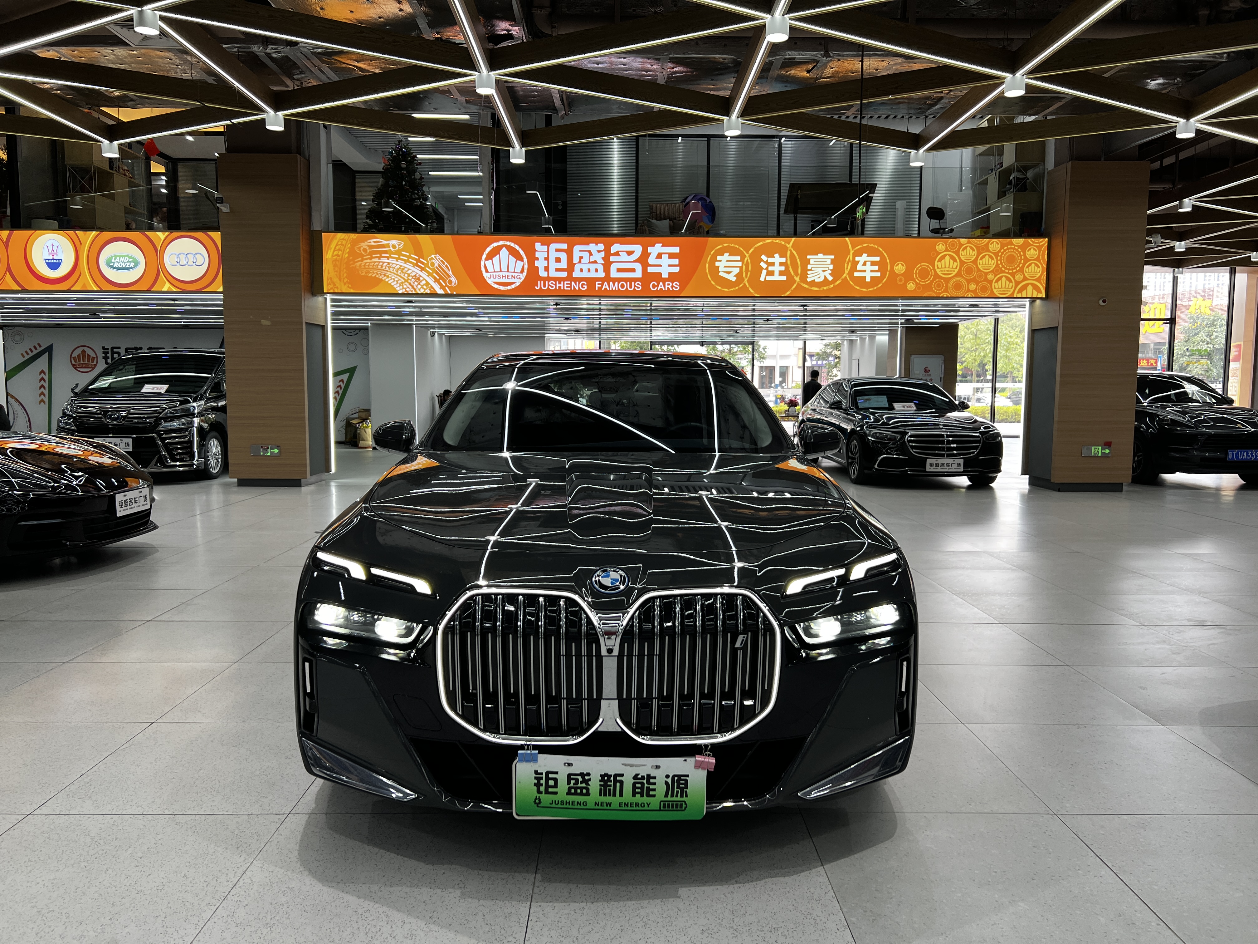 BMW i7 2023 immagine di auto #6