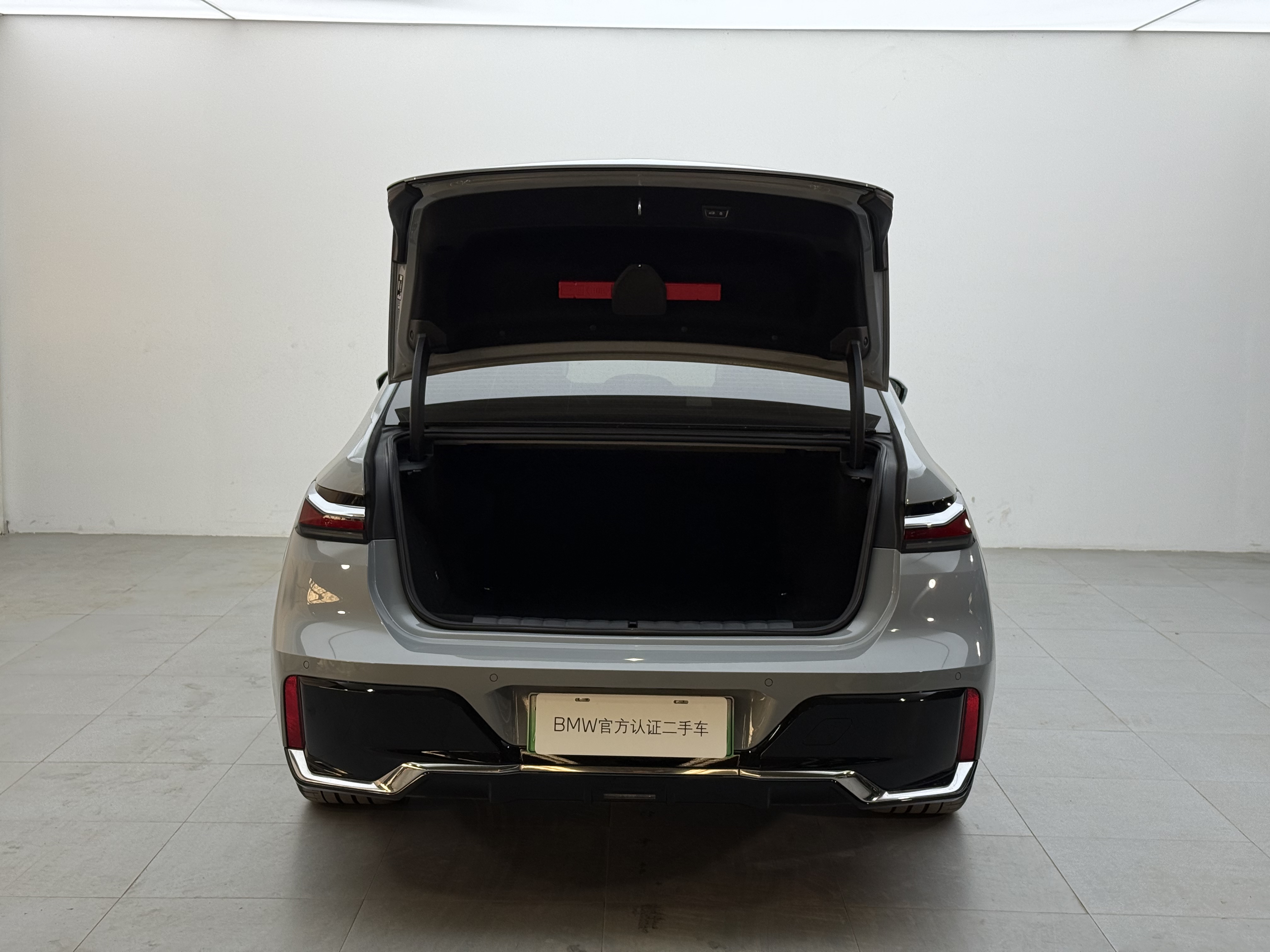 BMW i7 2025 #6 BMW i7 2025 car image #6