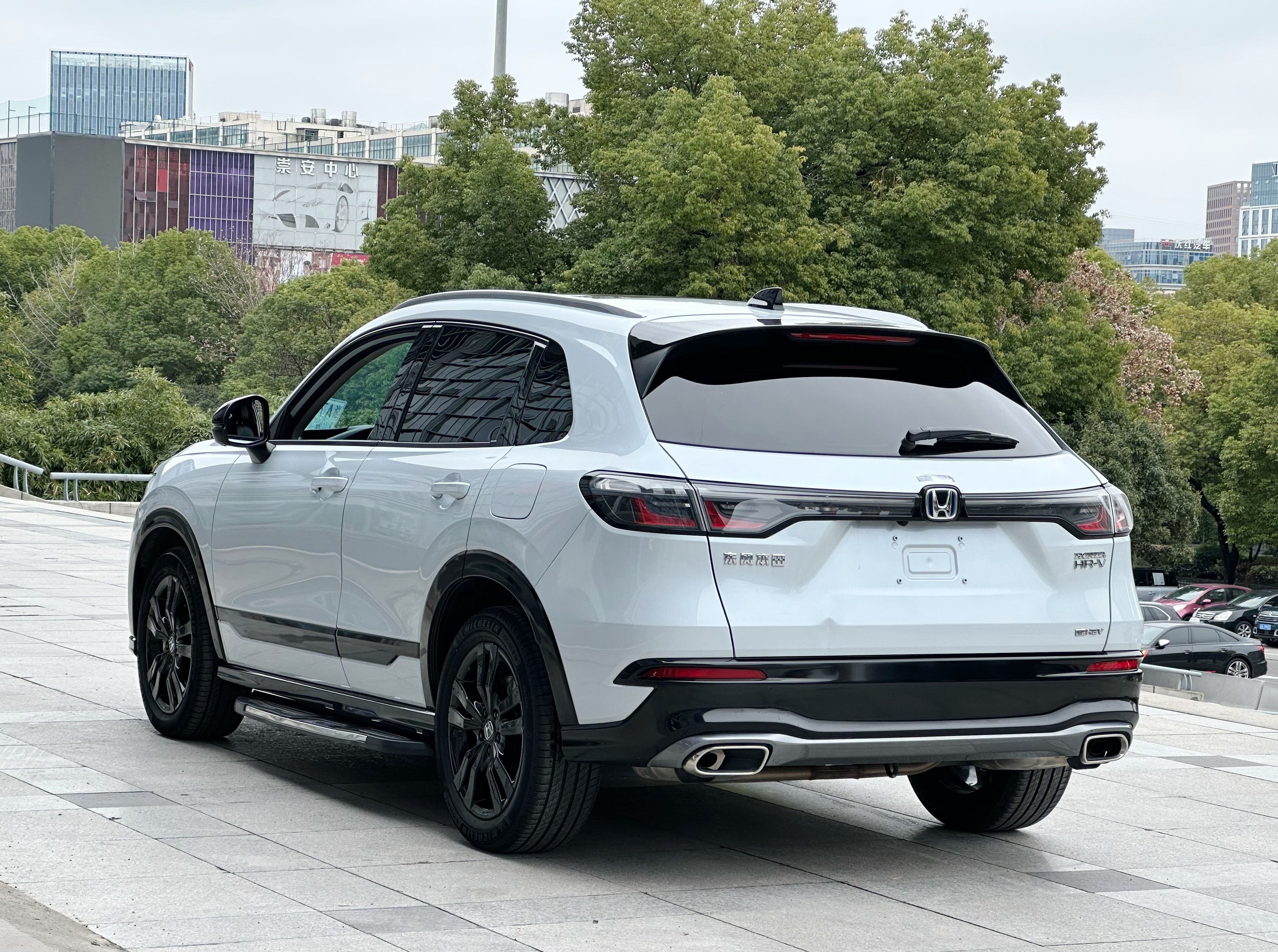 Honda HR-V 2023 car image #6