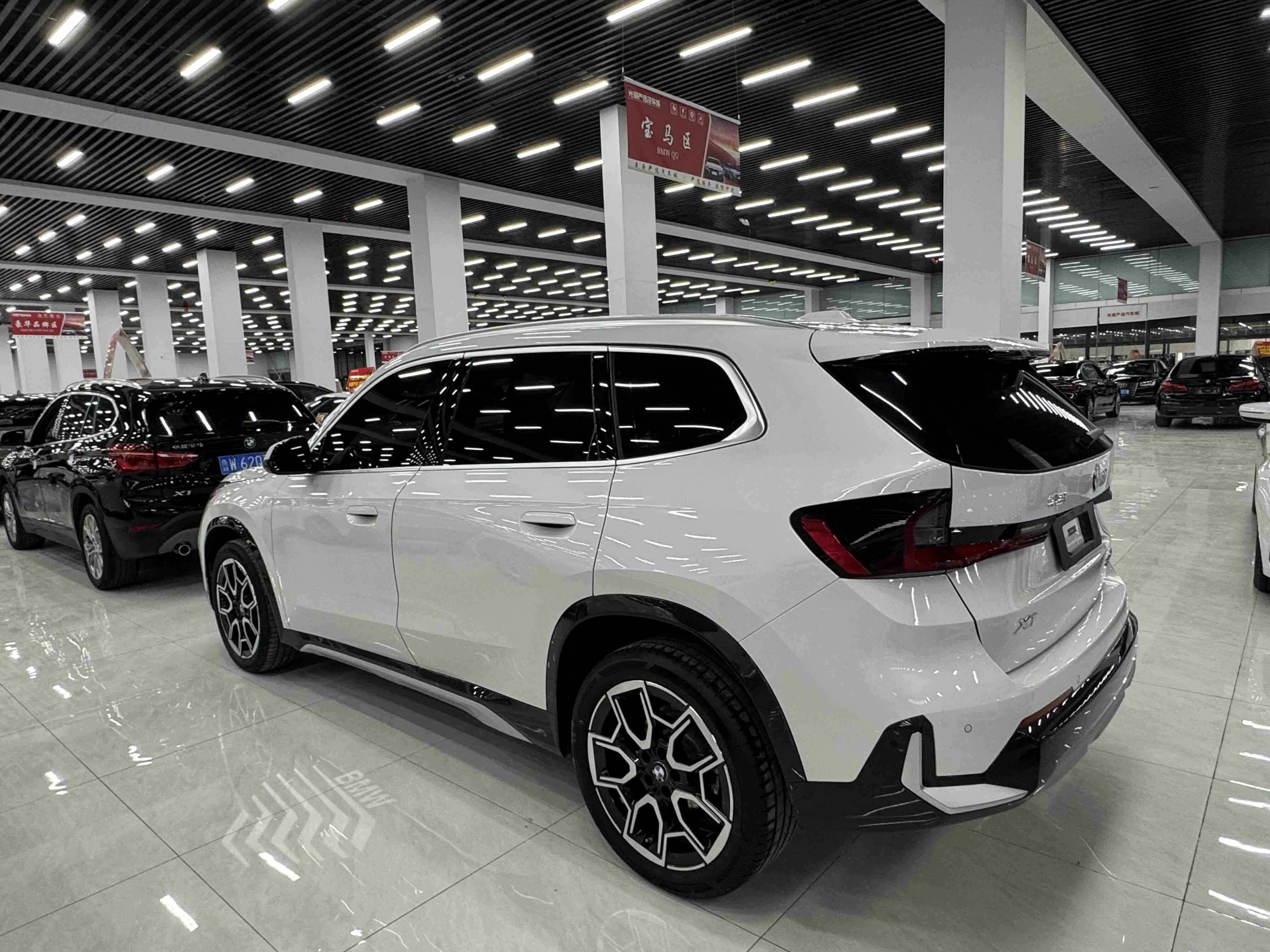 BMW X1 2024 car image #6