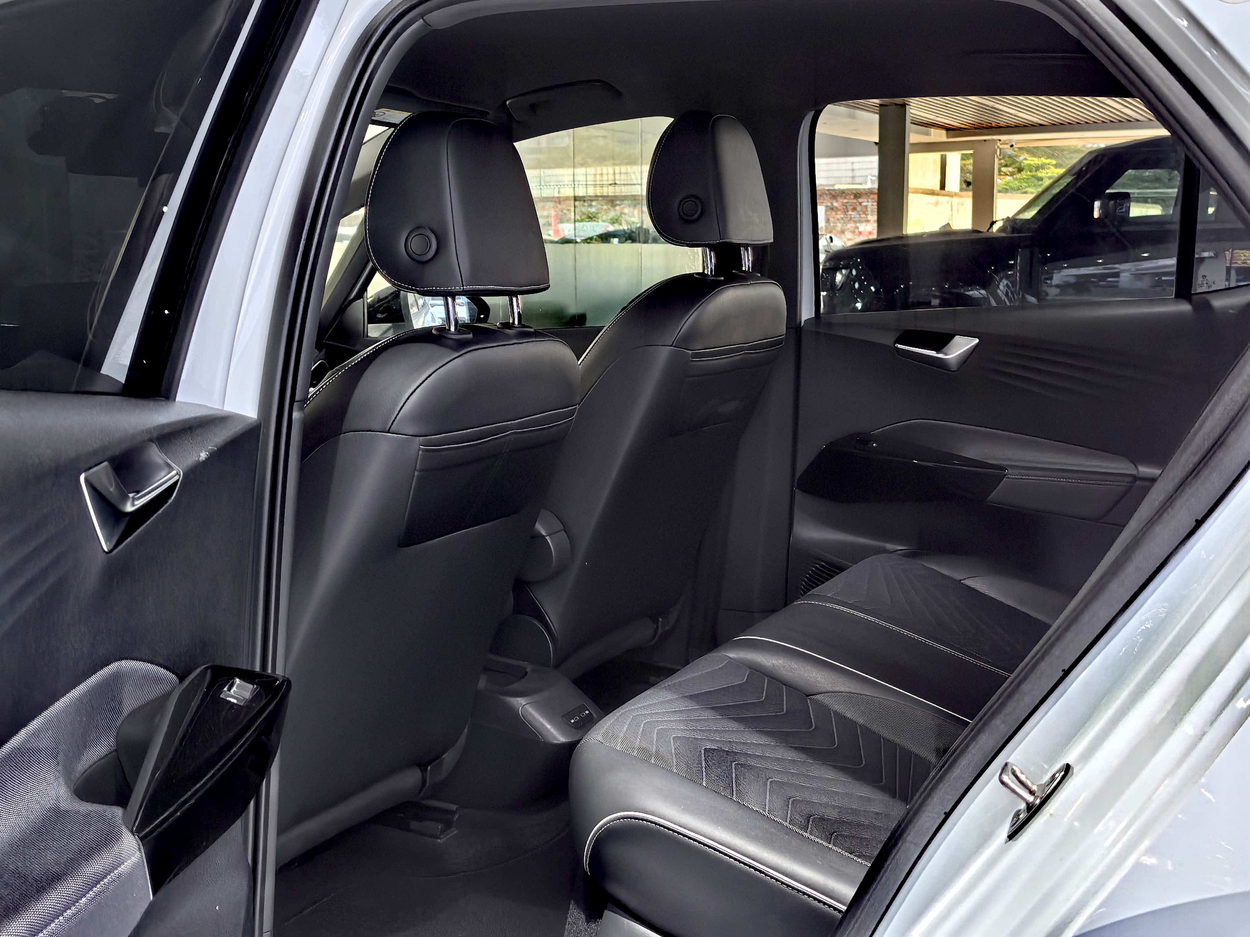 Volkswagen ID.3 2023 #6 Volkswagen ID.3 2023 car image #6