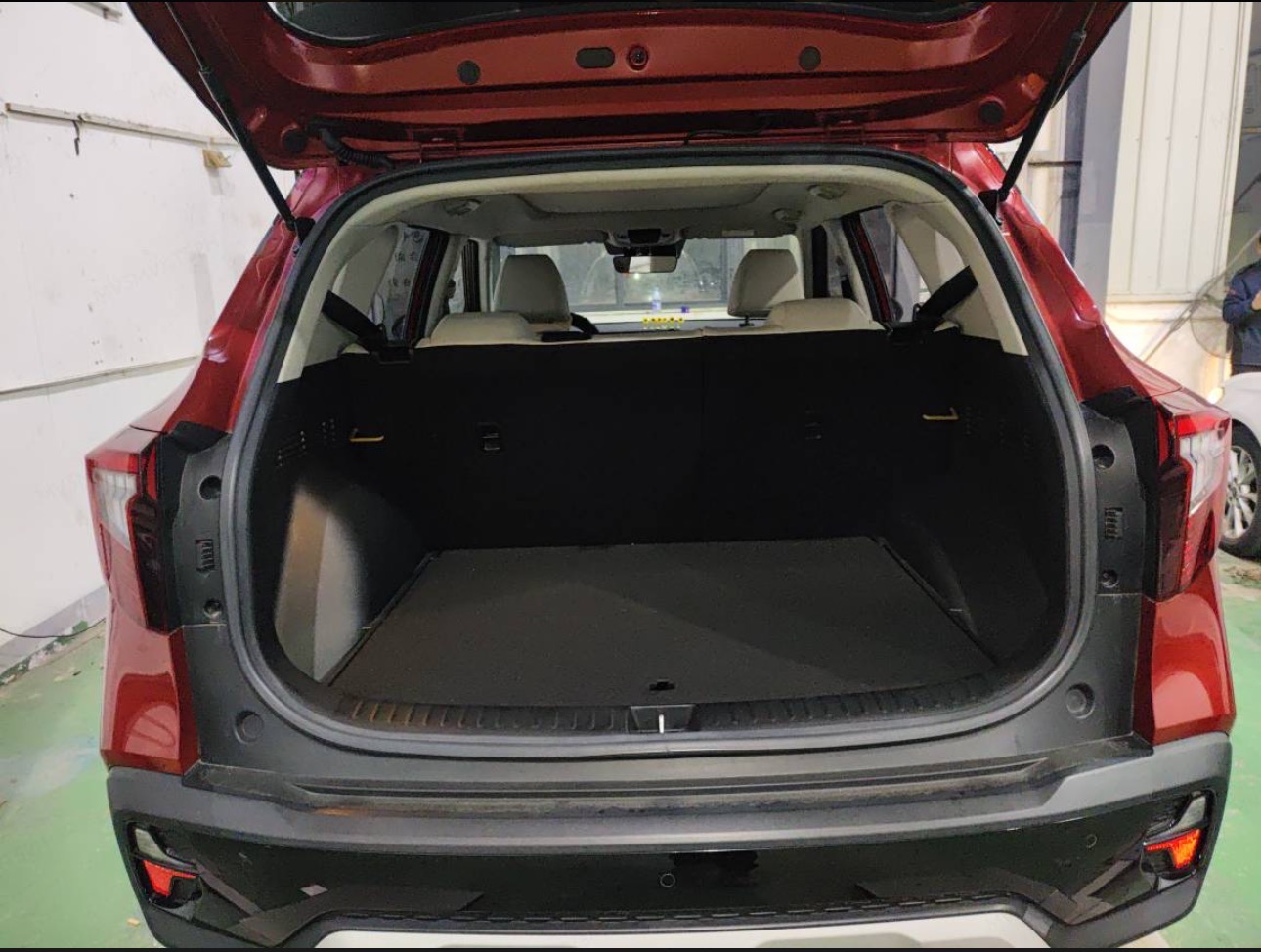 Kia Seltos 2024 imagen de coche #6