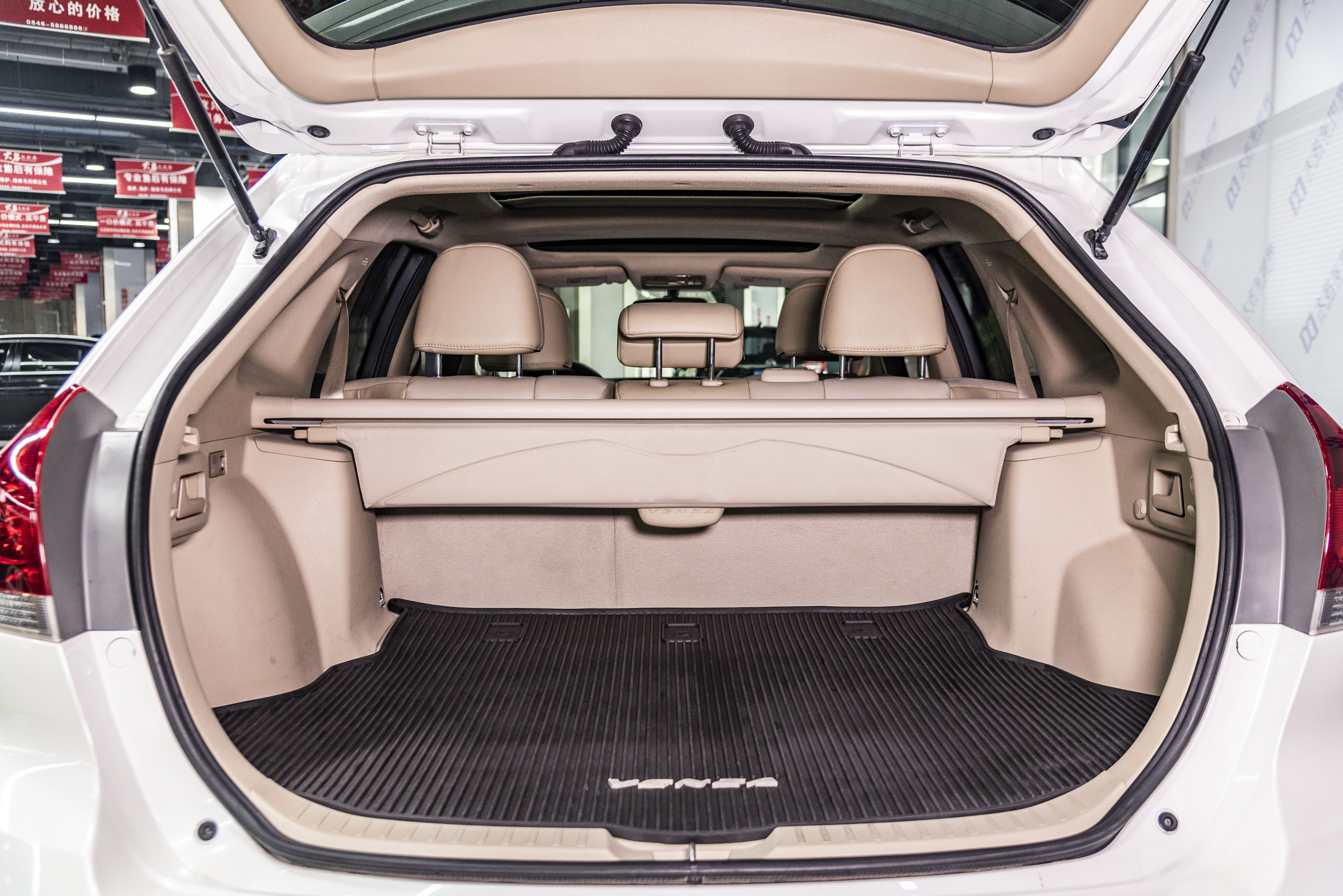 Toyota 2013 car image #6