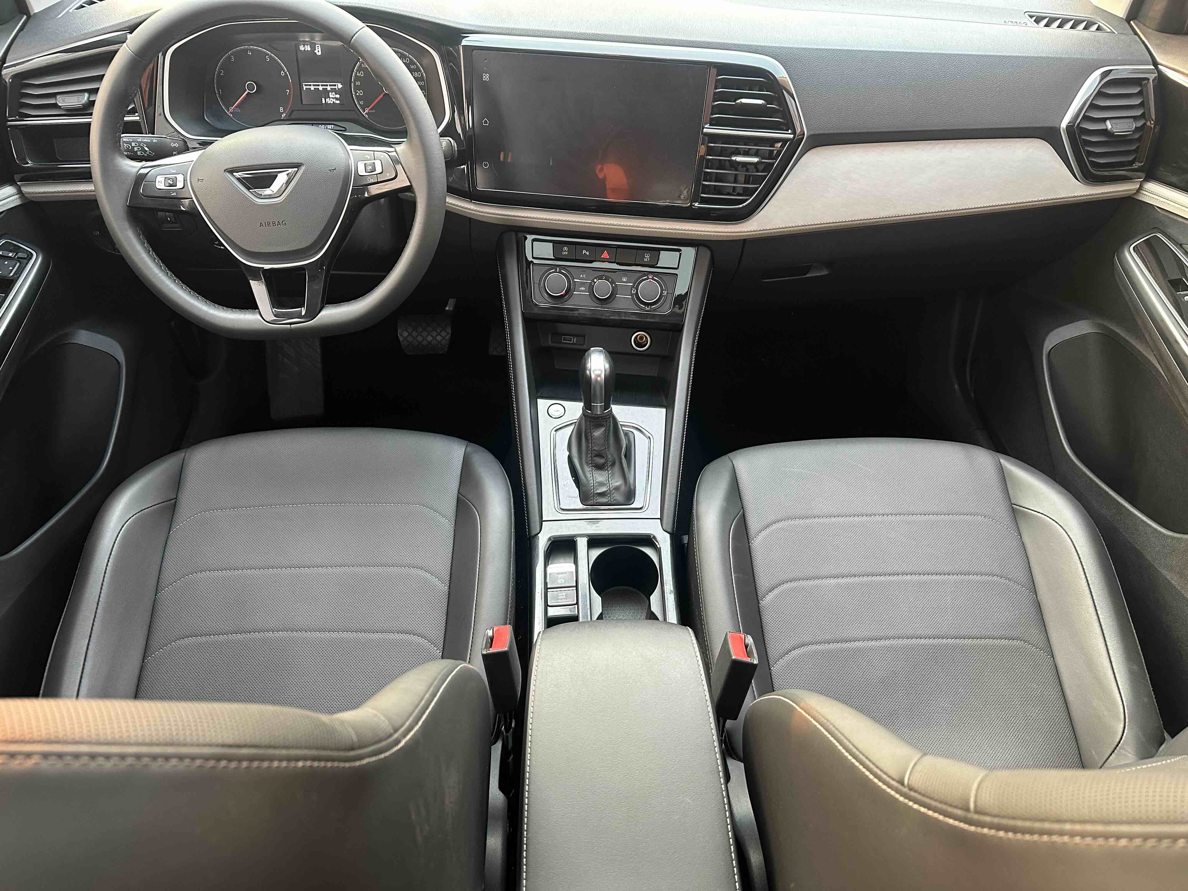 VS5 2022 car image #6