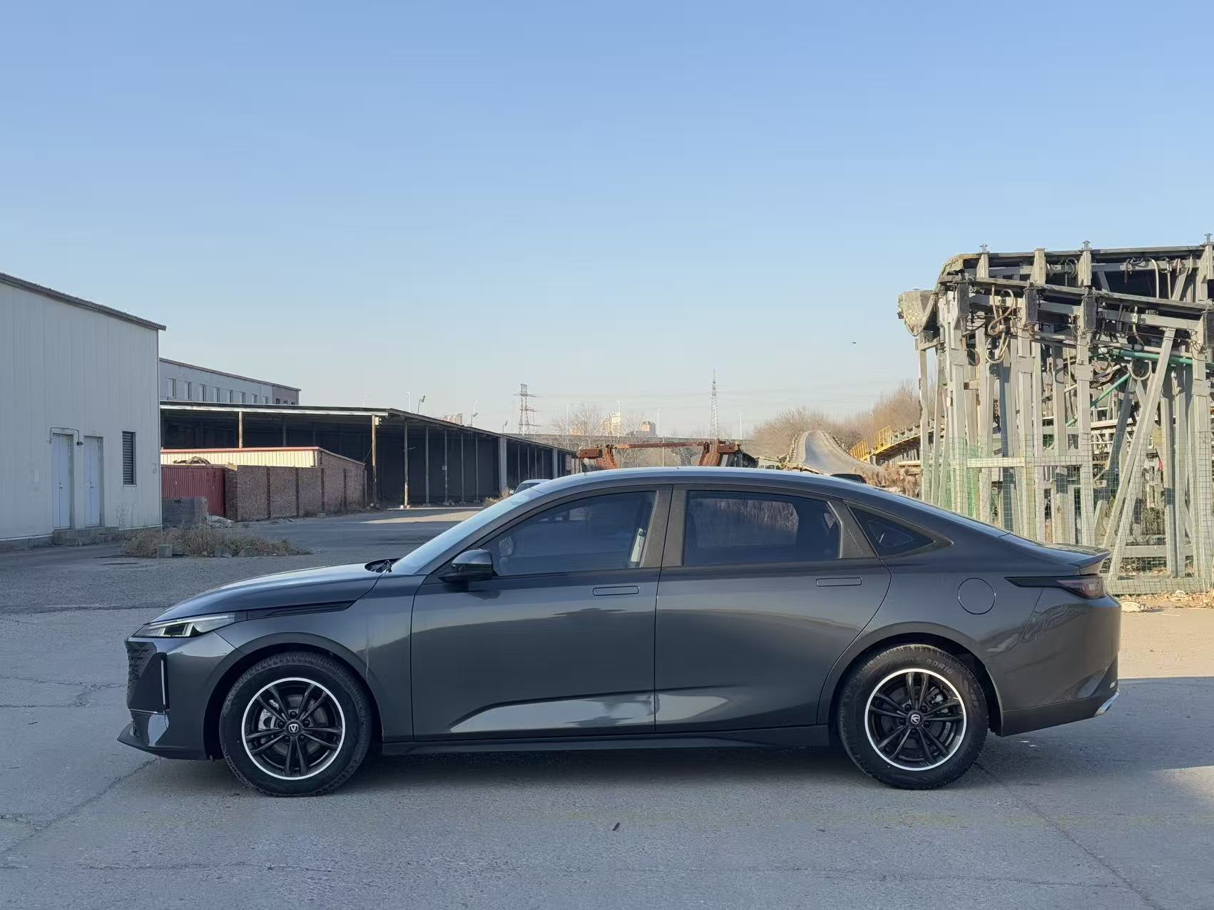 Changan Lamore 2023 #6 Changan Lamore 2023 car image #6