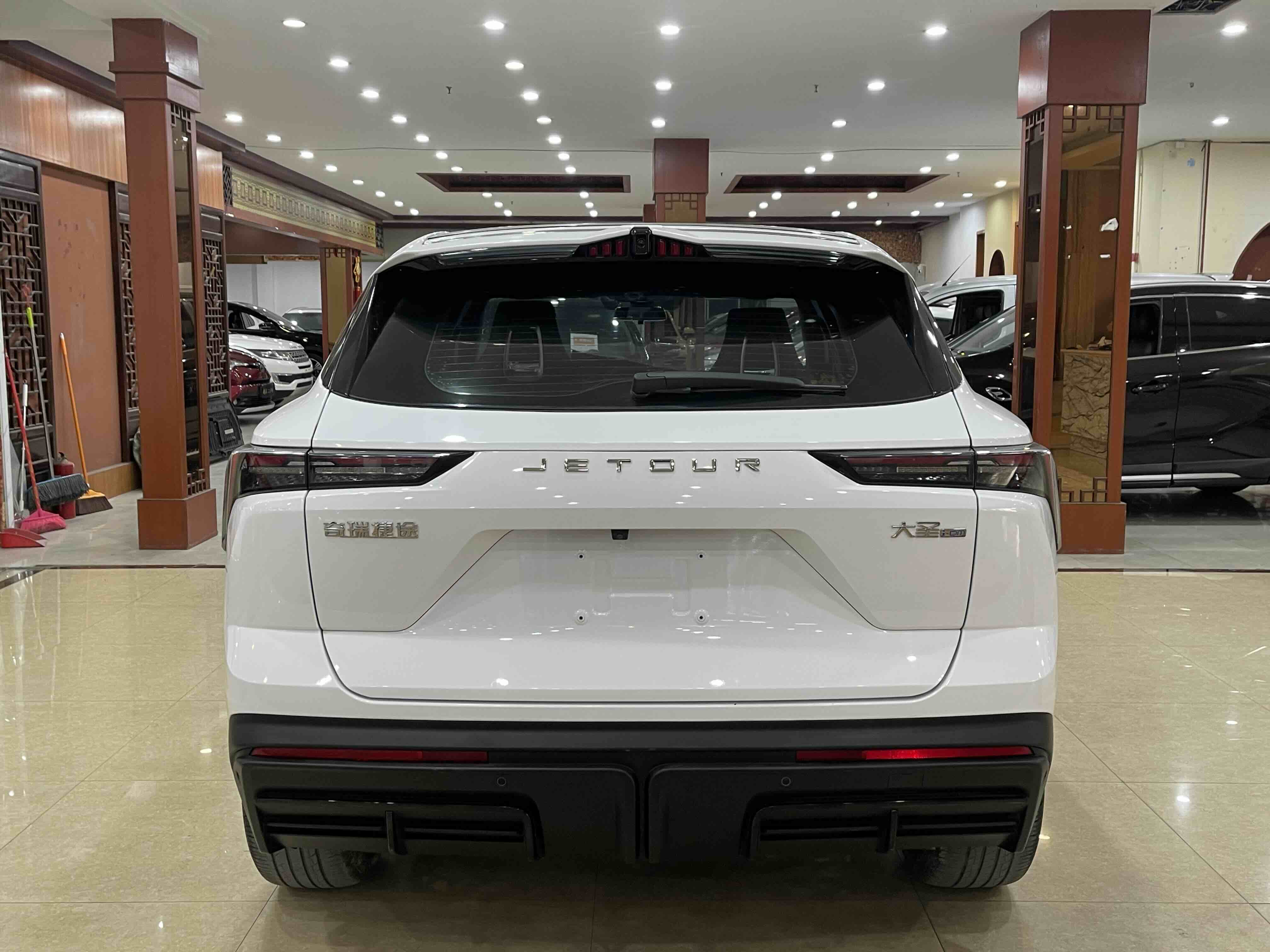 2023 car image #6