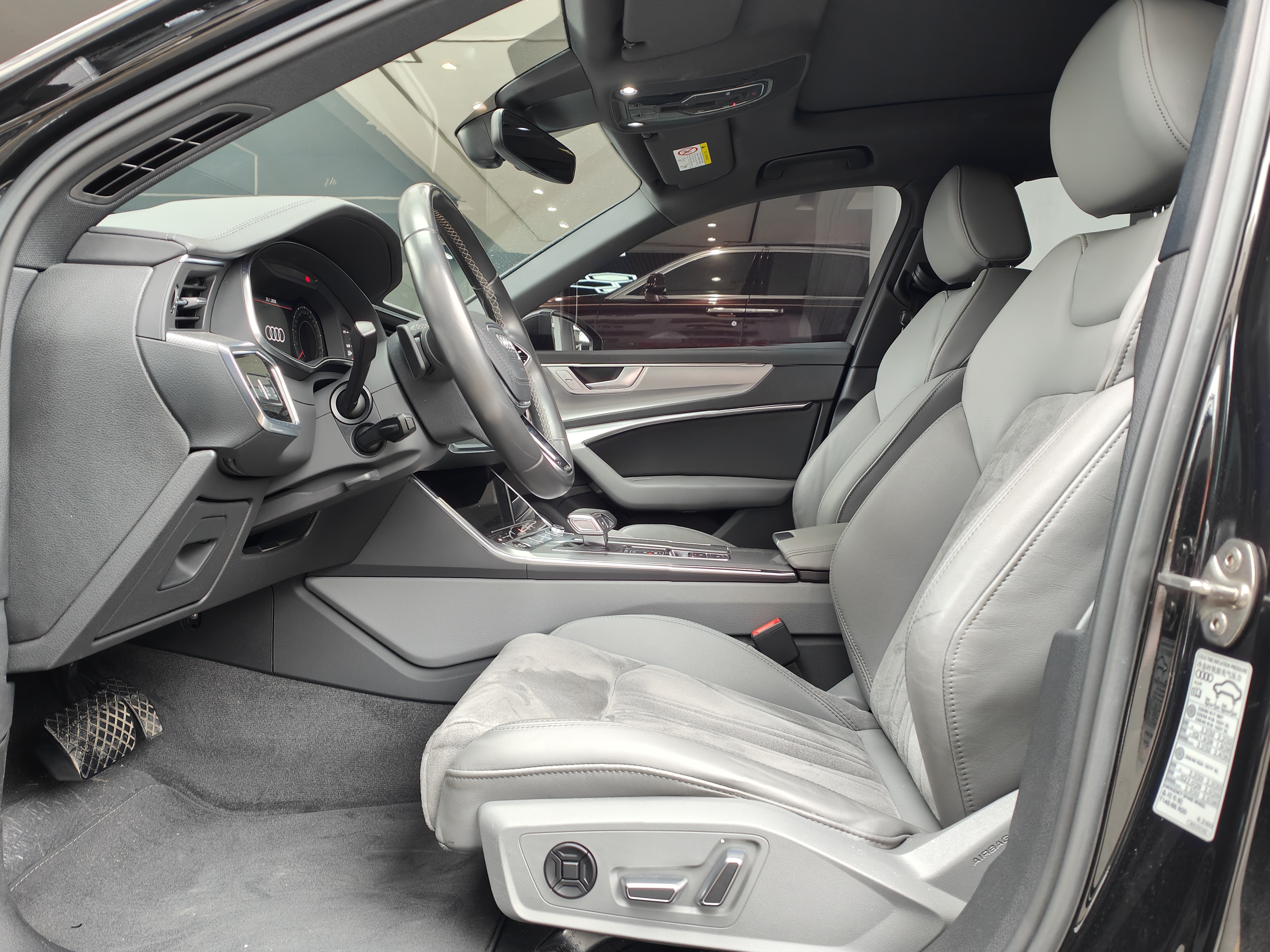 Audi A6L 2023 #6 Audi A6L 2023 car image #6