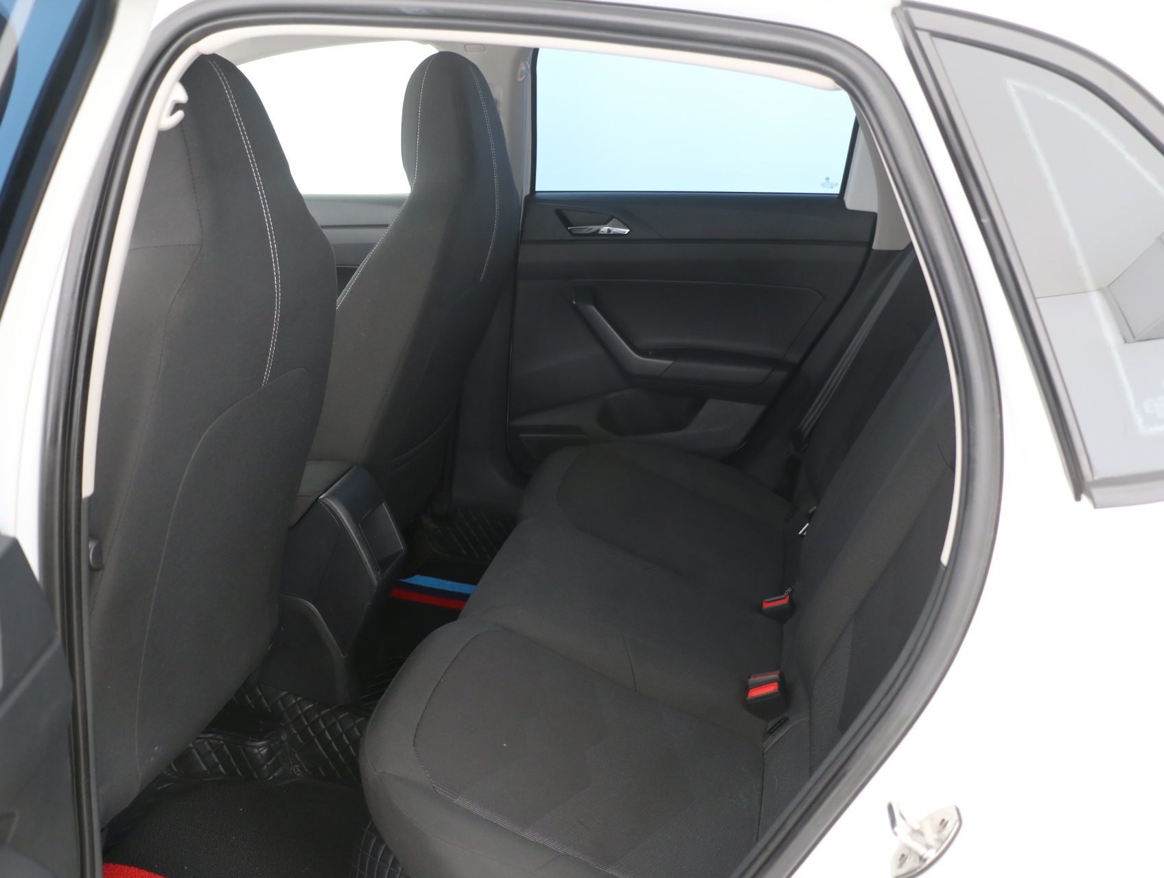 Volkswagen Polo 2023 car image #6