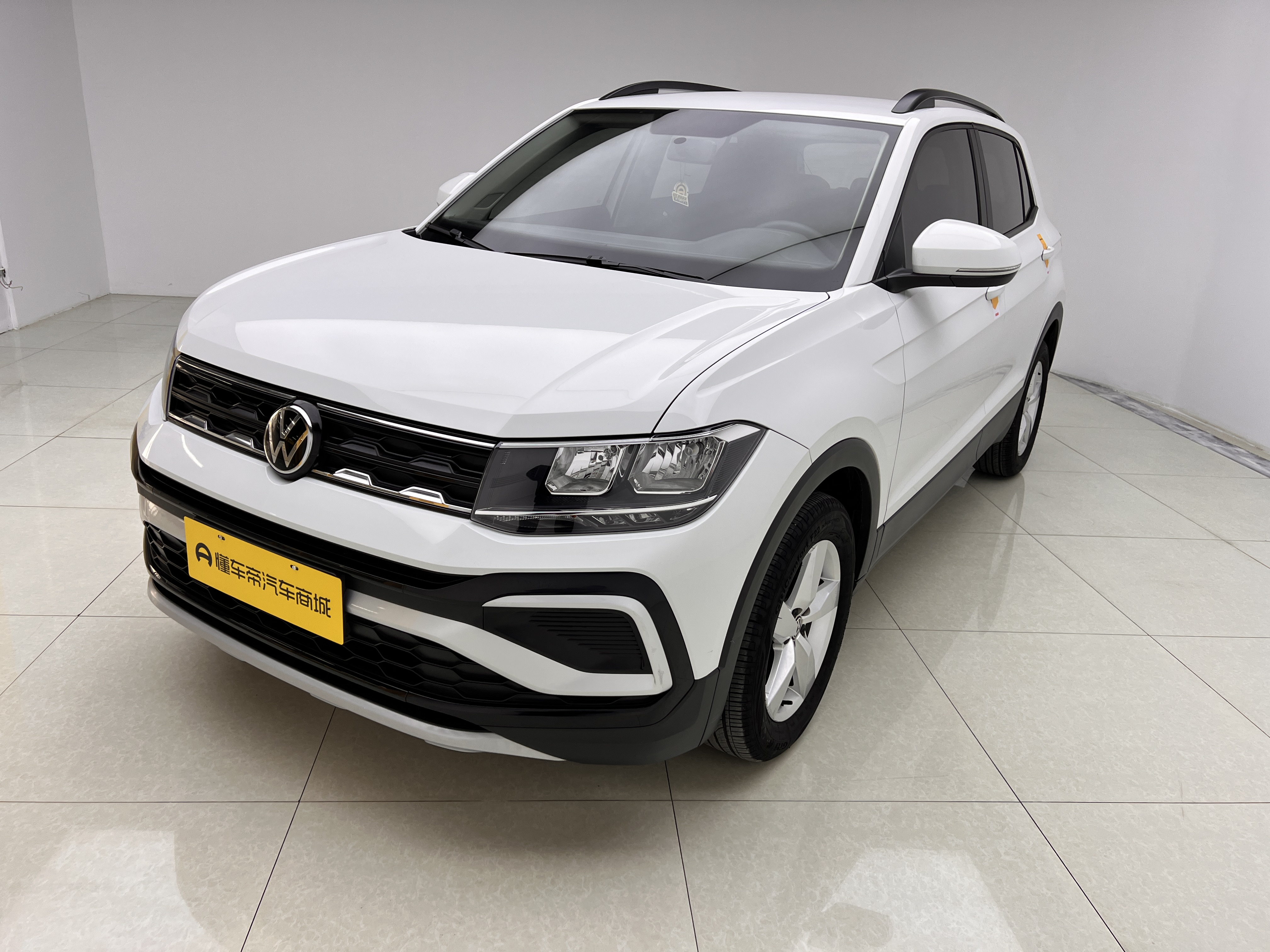 Volkswagen T-Cross 2025 car image #6