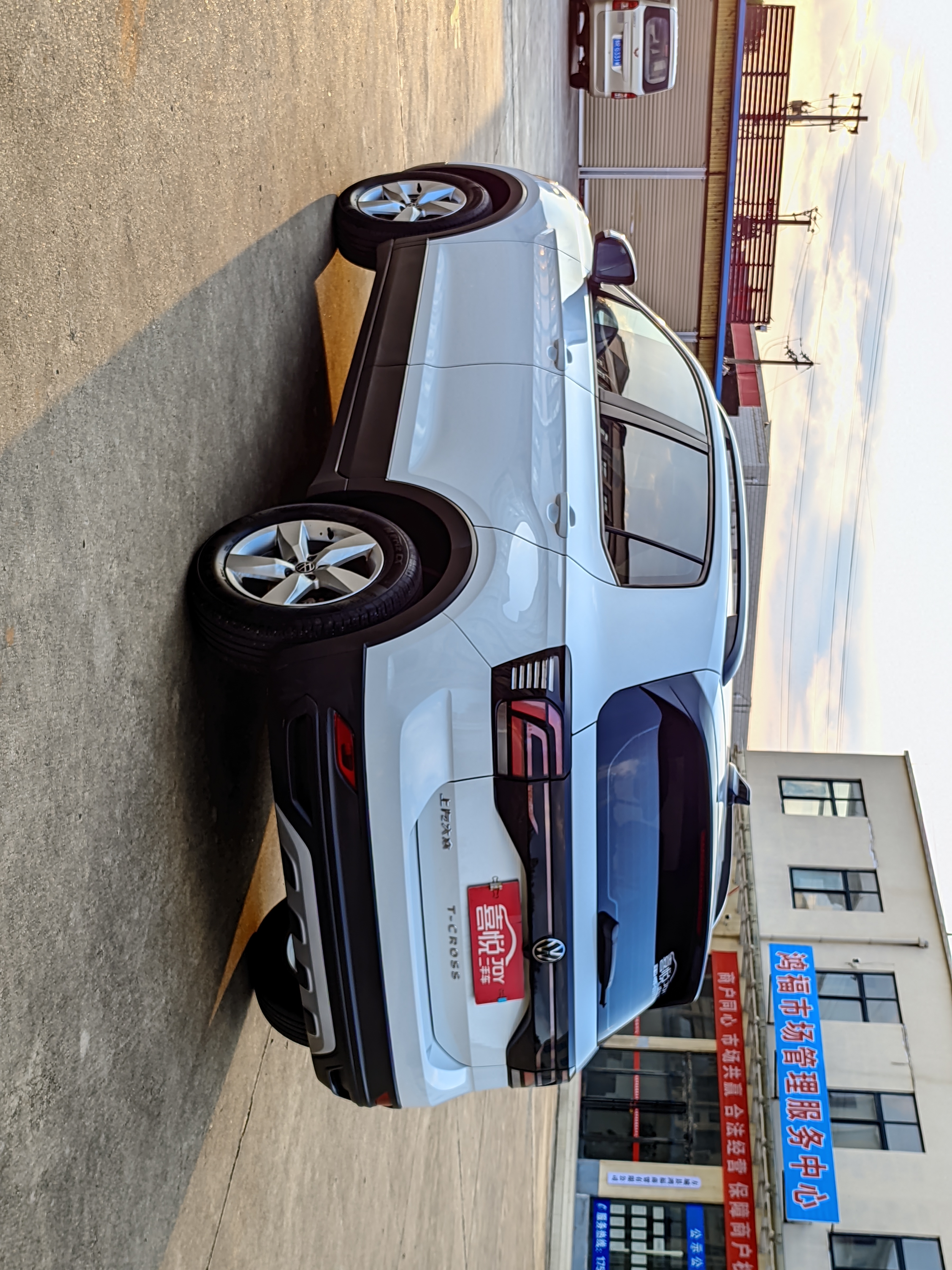 Volkswagen T-Cross 2023 car image #6