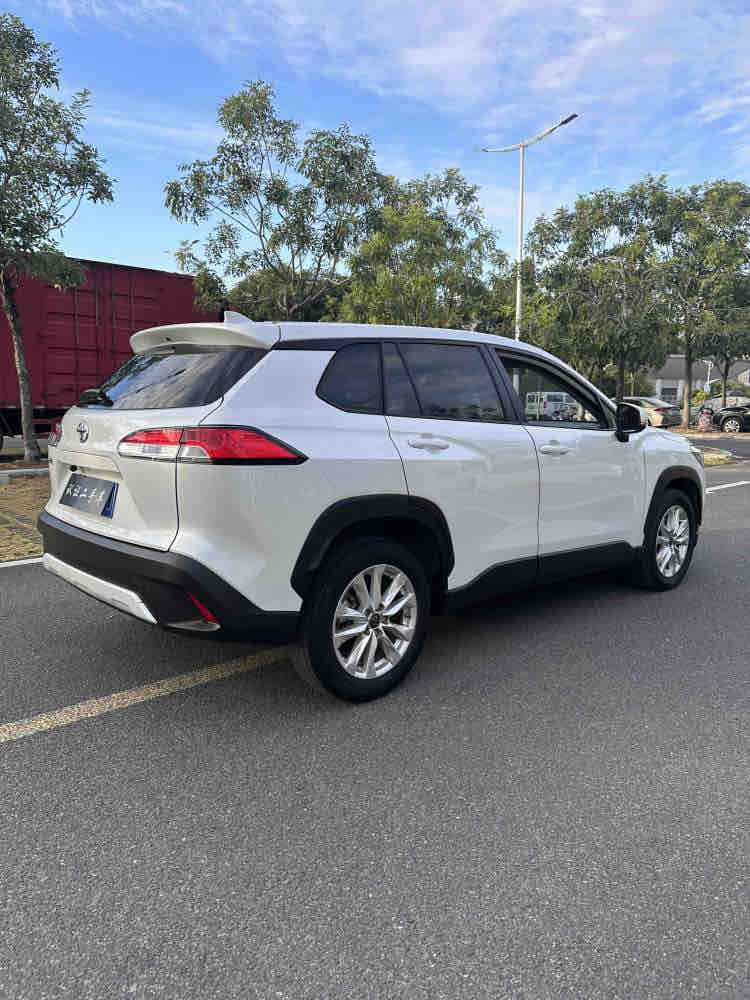 Toyota Corolla Cross 2023 immagine di auto #6