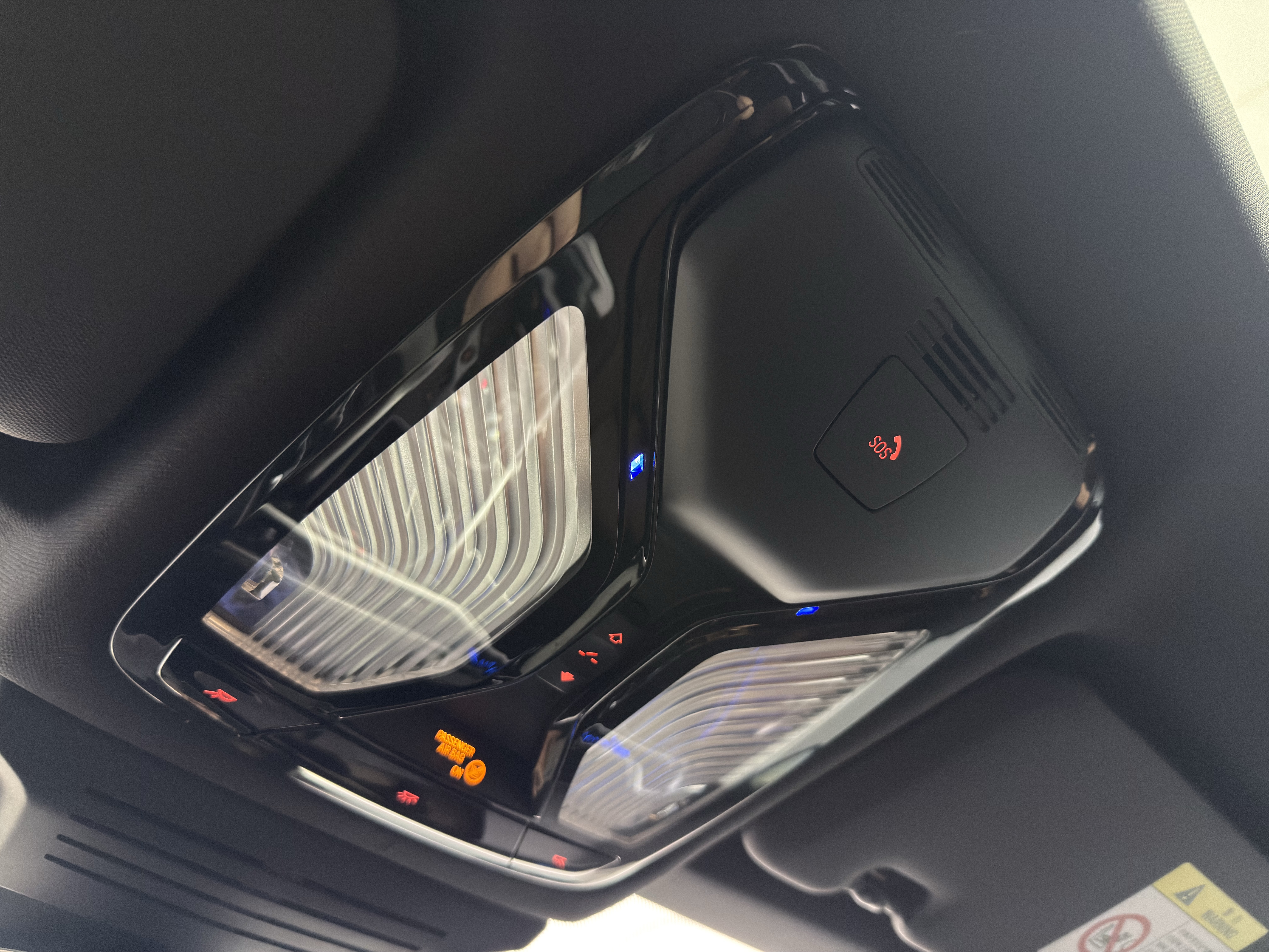 BMW X6 2024 immagine di auto #6